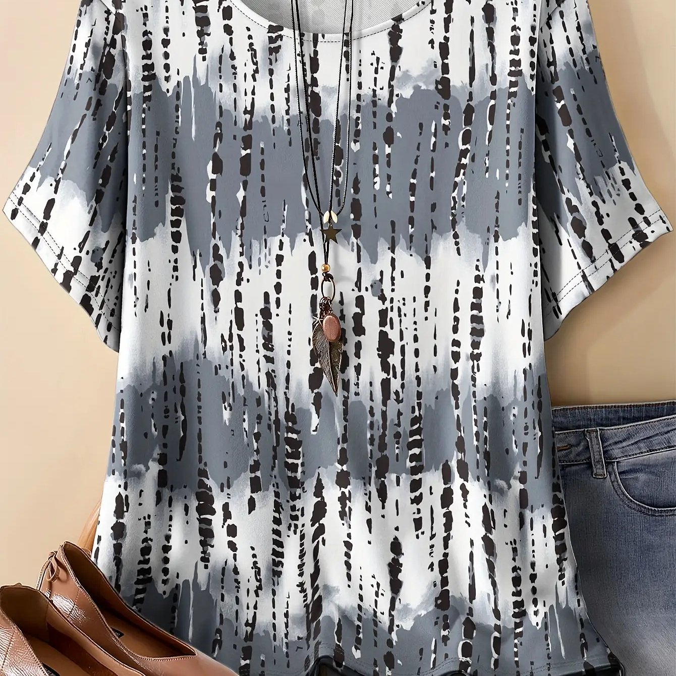 Image of Plus Size, Plus Size Women's Clothing- Women's Casual Holiday Spring/summer Short Sleeve Irregular Color Block Full Print Round Neck Casual T-shirt