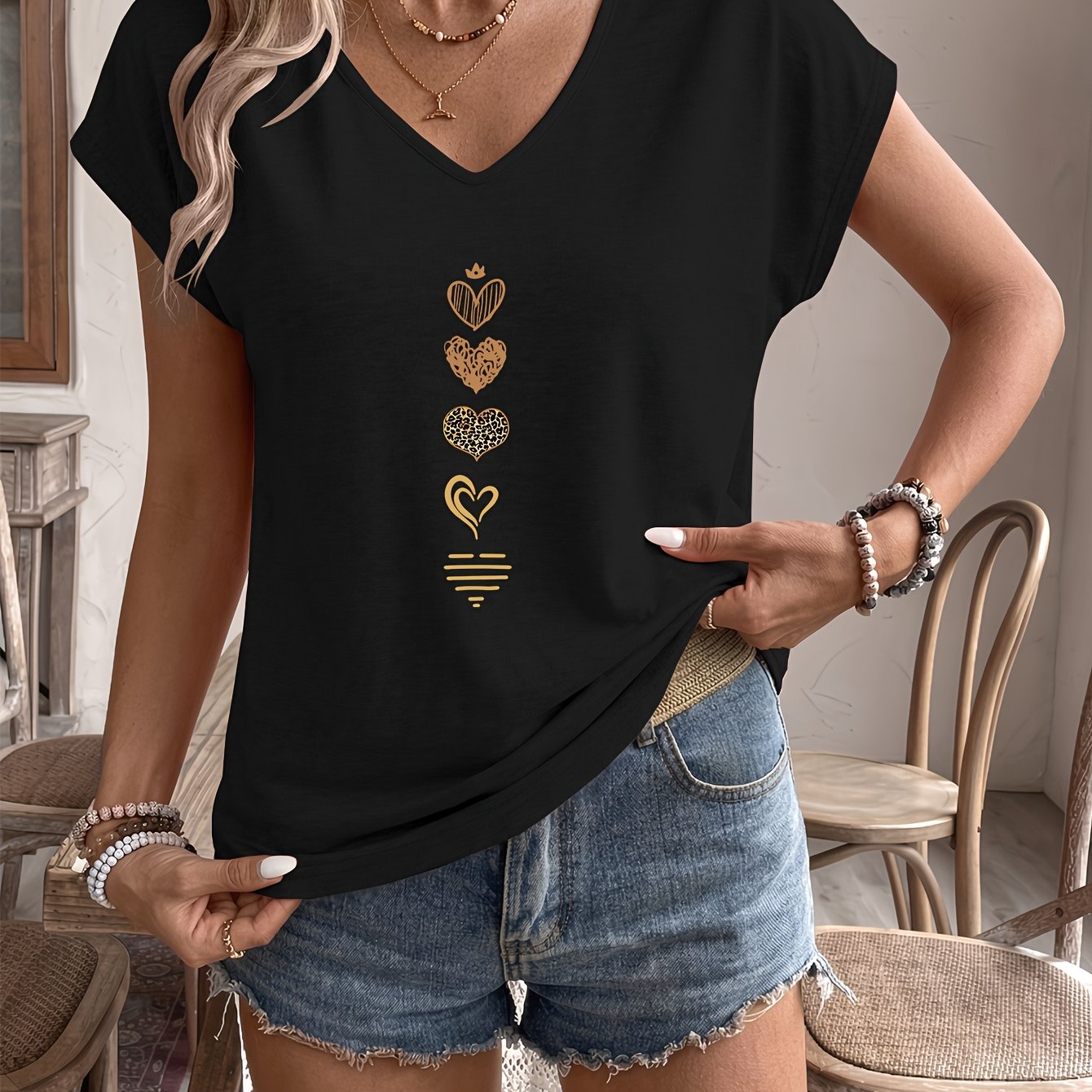 TEMU V-neck Color- Sleeveless T-shirt With Vertical Multi-element Heart Pattern Print, Suitable For Daily , Travel Vacations, Outdoor, Matching