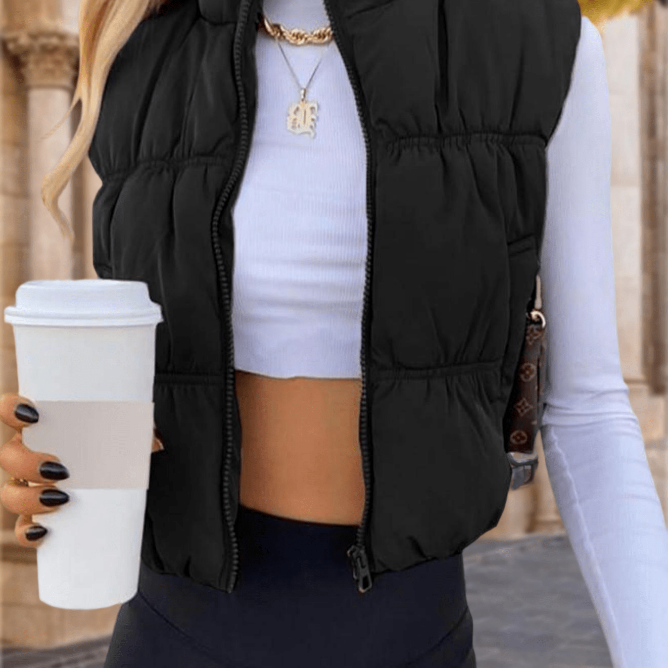 Image of Lightweight Sleeveless Puffer Vest For Women, Perfect For Autumn And Winter, Featuring A Warm Padded Design And A Zip-up Front