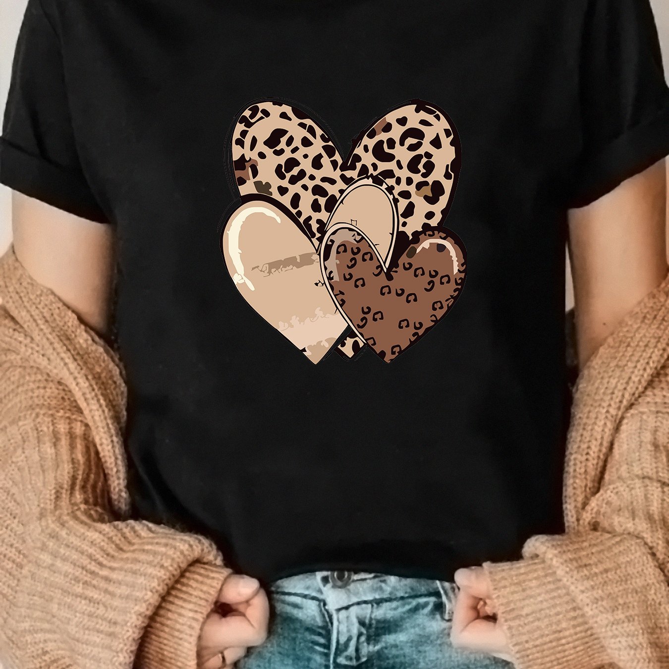 TEMU A Cute Summer T-shirt Featuring A Leopard Print Heart Pattern, Spring And Summer Casual Sports Wear For Women.