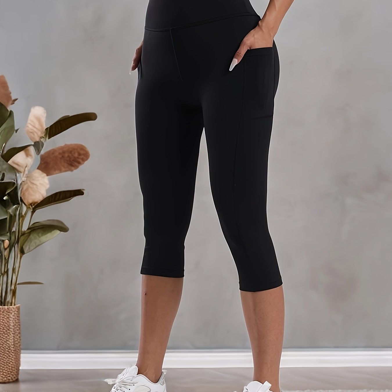 Image of Popular -point Leggings, Suitable For Outdoor Sports And Leisure, High-waisted Shaping, With Pockets.