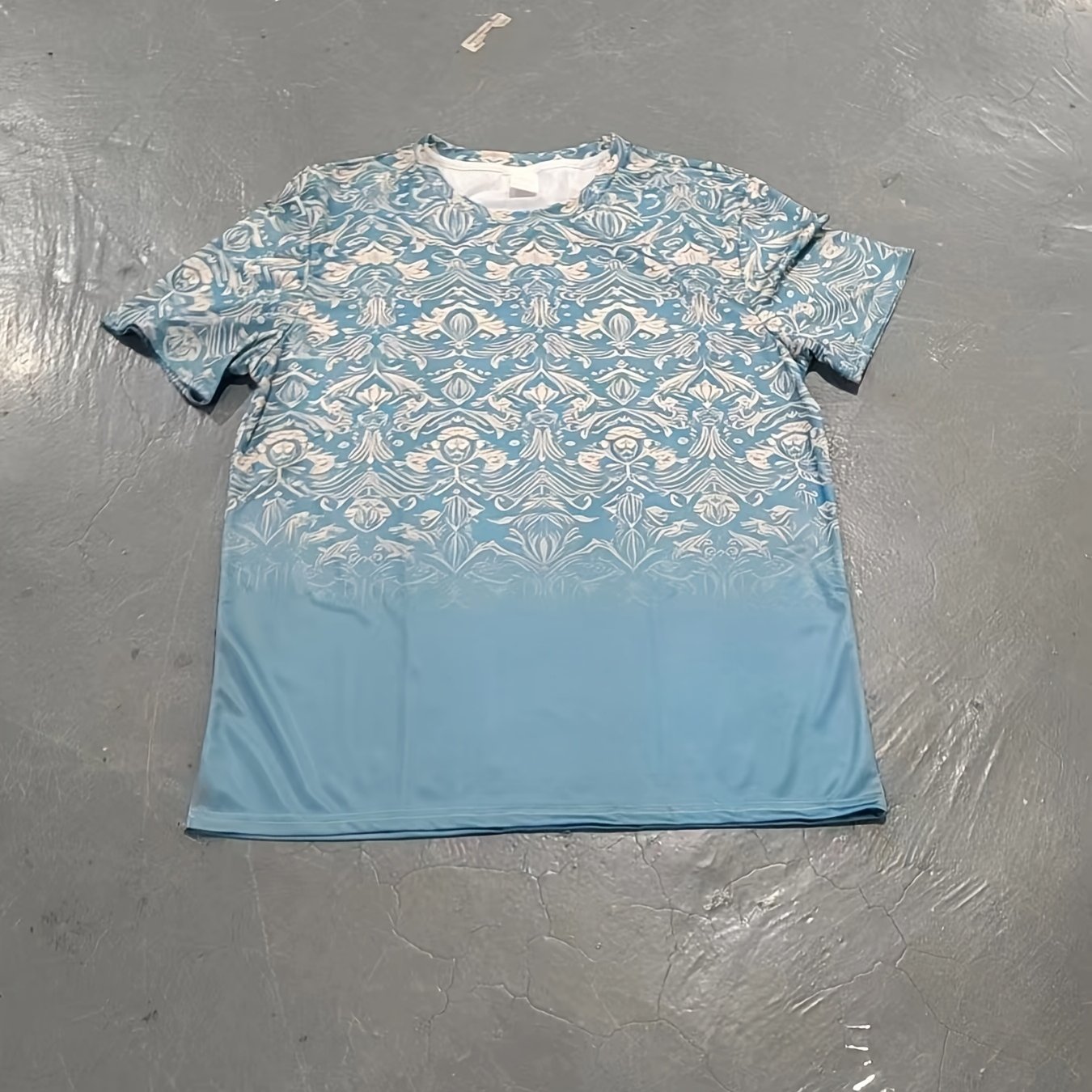 TEMU Men' Round Neck T-shirt, Men's Retro Elegant Baroque Gradient Theme Short Sleeve T-shirt, With And Light Beige Floral Vine Pattern On Chest,