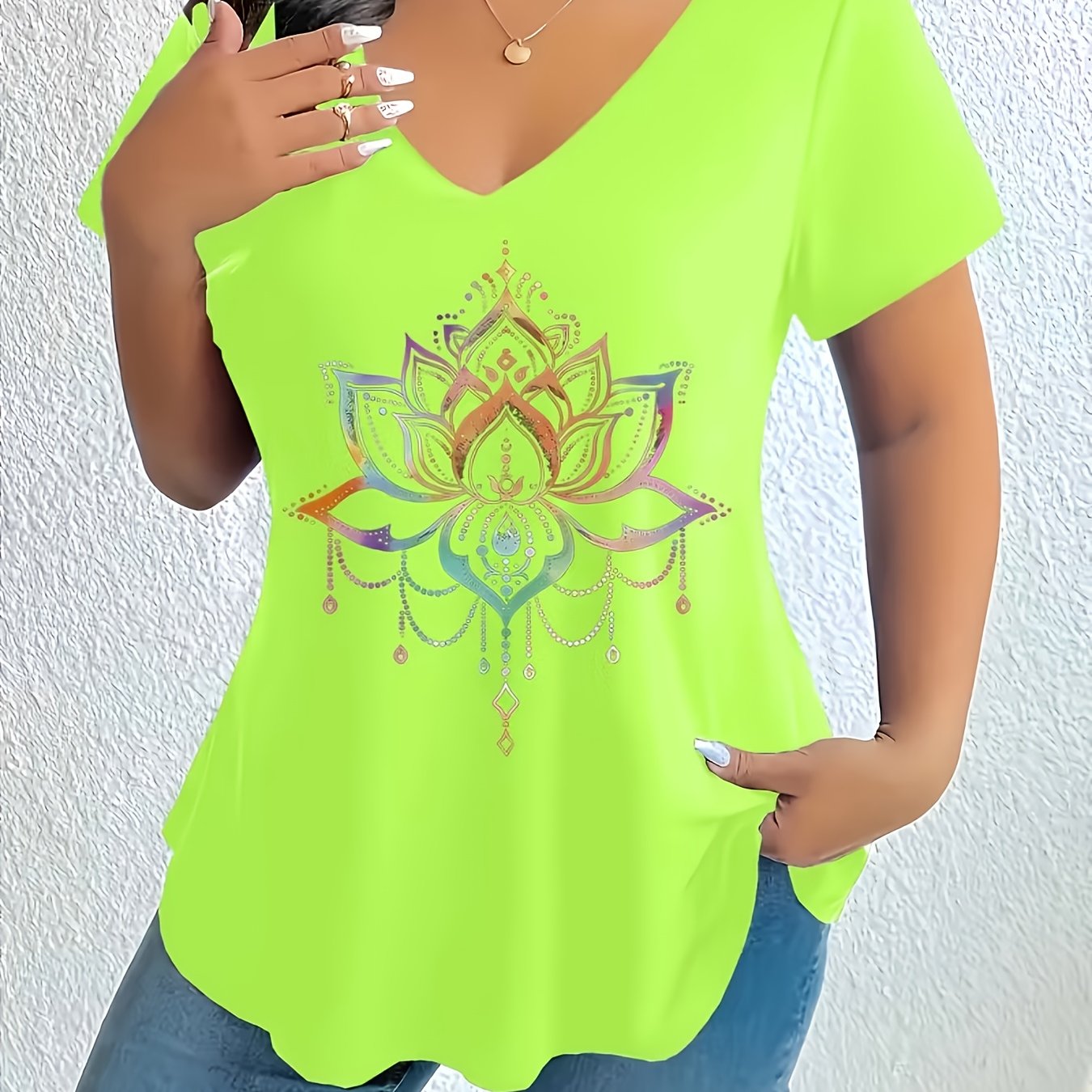 TEMU Plus Size, Plus Size Women's V-neck Geometric Pattern T-shirt