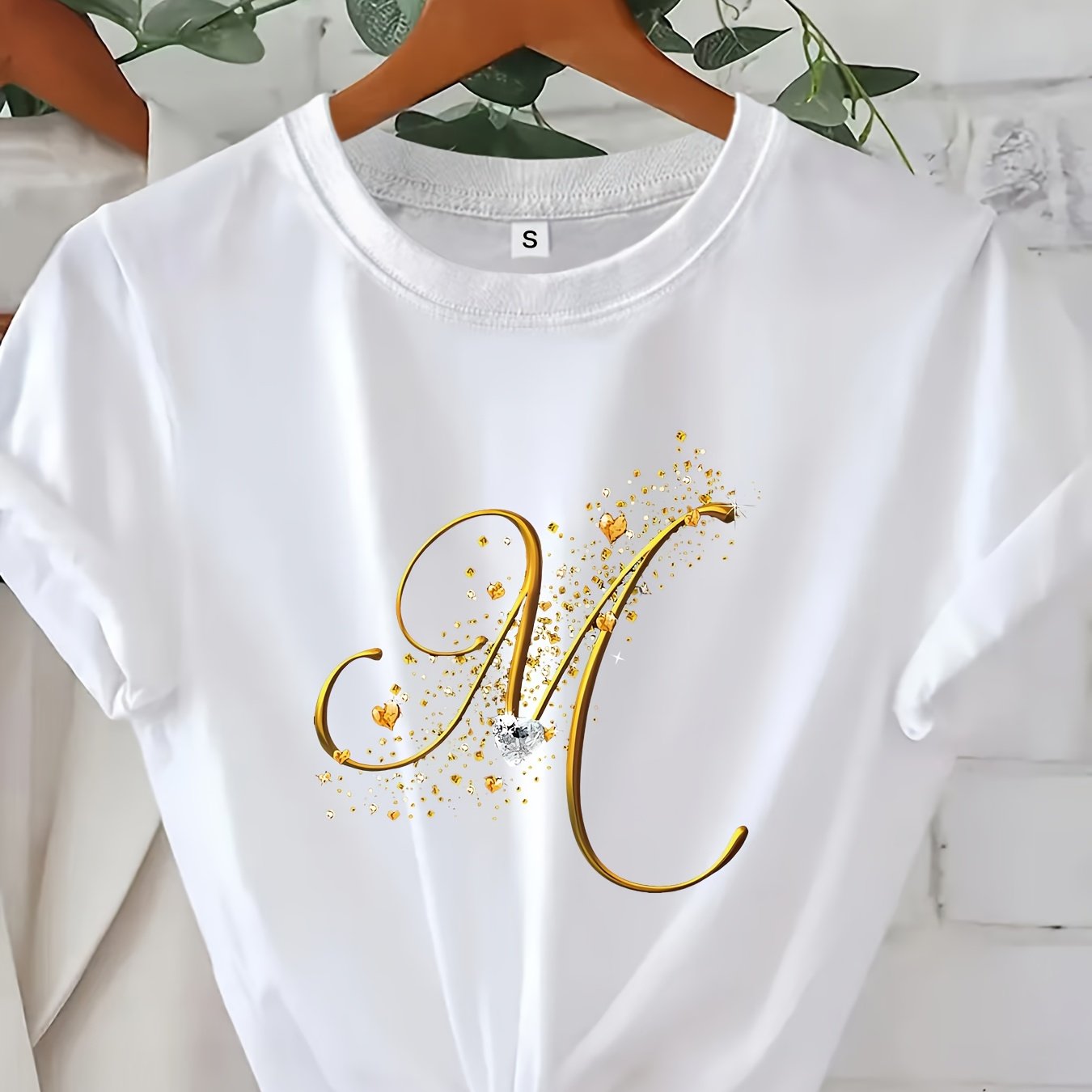 Image of Women's Minimalist Short Sleeve Crew Neck T-shirt Suitable For Summer & Spring - Casual Top With Letter Print, Machine Washable Blouse For Casual Attire & Layering Pieces