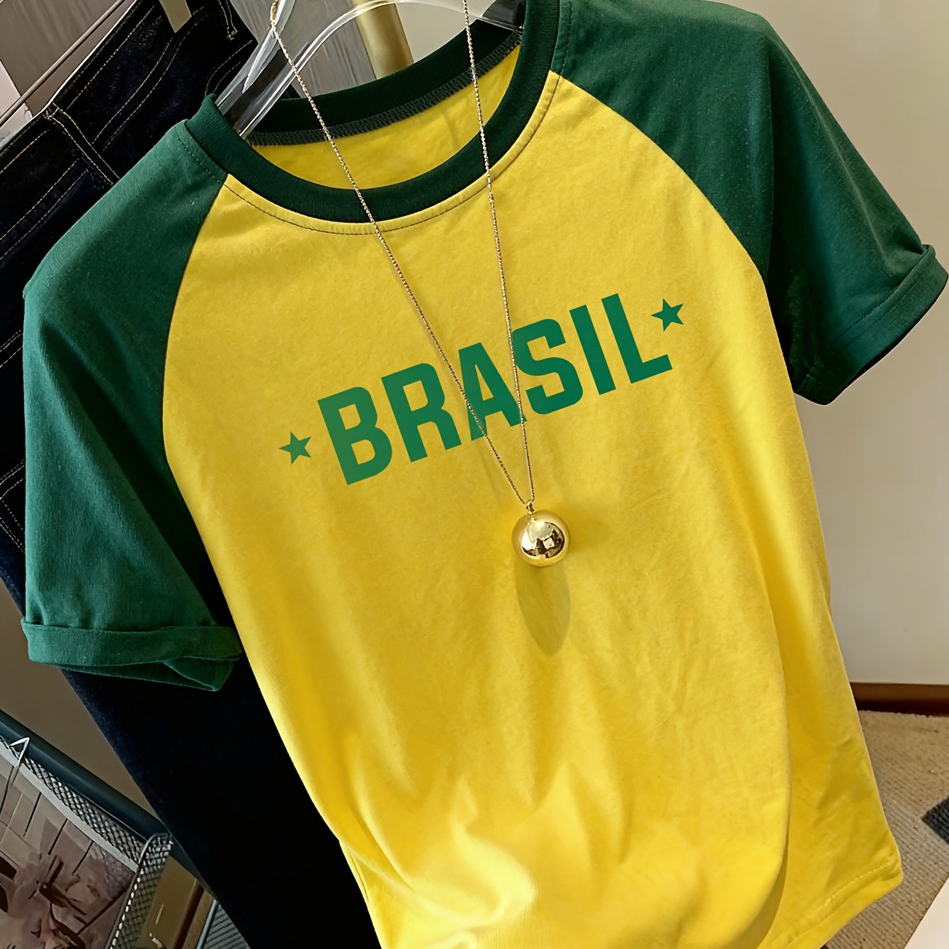 Majica s potiskom v brazilski temi z privlačno črkovno zasnovo, udobna poletna priložnostna majica za ženske. Ustvarjalna ženska majica z