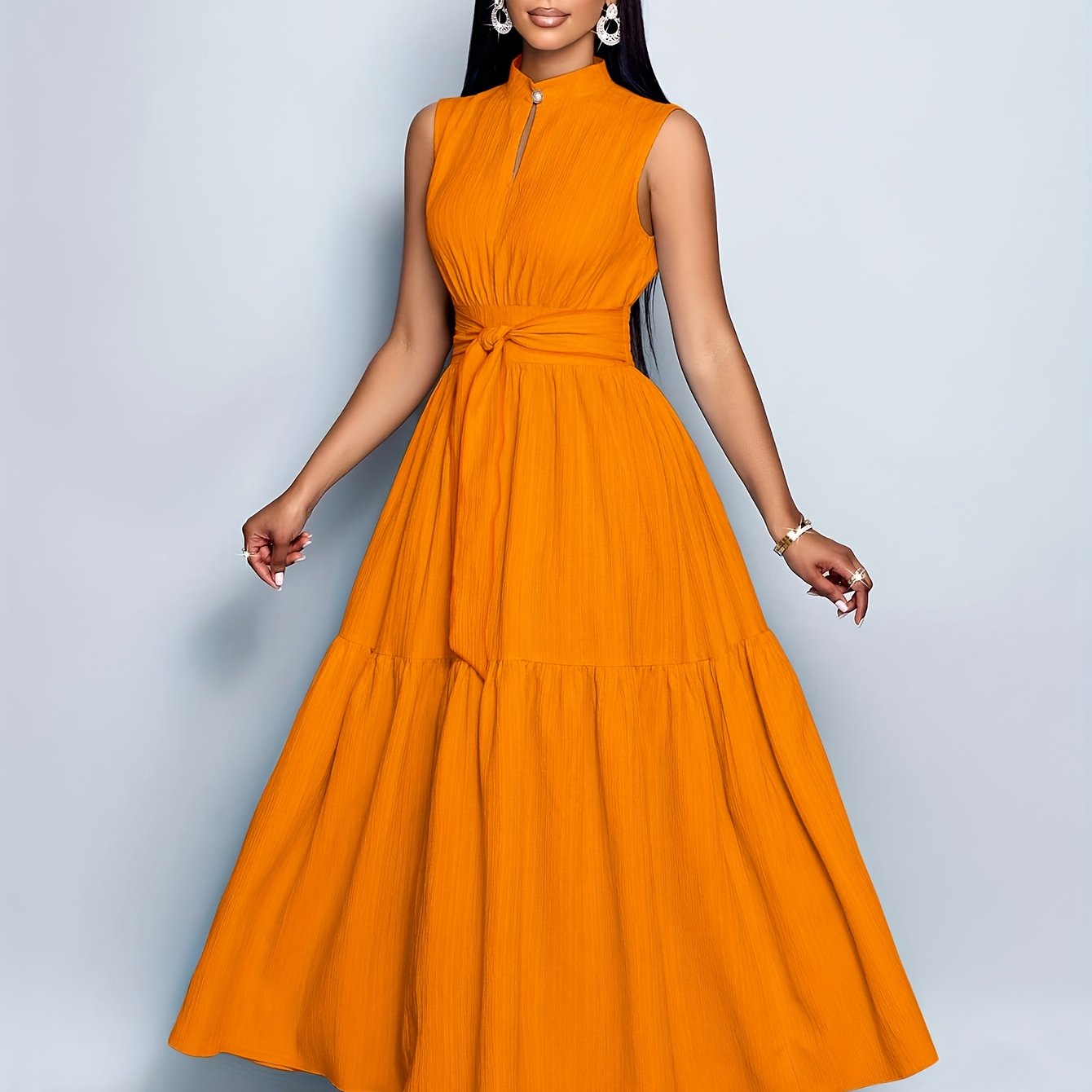 E-shop Elegantes Damenkleid in Unifarben mit Struktur, Knopfleiste vorne, Taillenband, kleinem Stehkragen und einem großen Rock