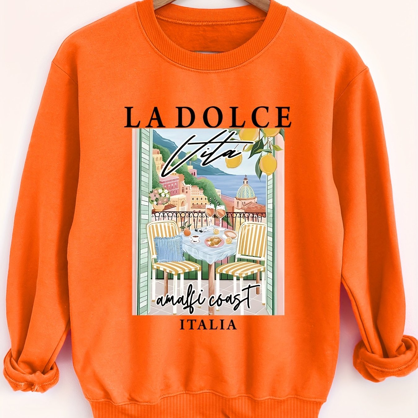 TEMU Lebendiges Oranges Grafik-Print Pullover mit Rundhalsausschnitt – „La Vita“ Amalfiküste Italien Design, % Polyester, Leicht & Warm für