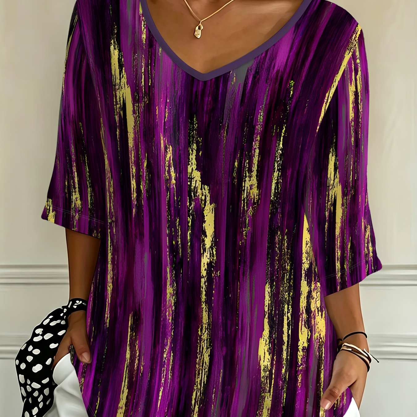 TEMU Plus Size, Casual Fashion Holiday New Plus Size Loose Fit Purple And Golden Abstract -quarter Sleeve V-neck T-shirt Top