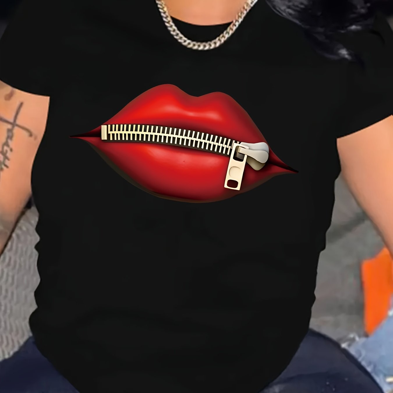 Plus Size - Plus Size - Red Lips Print Plus Size Women's T-shirt