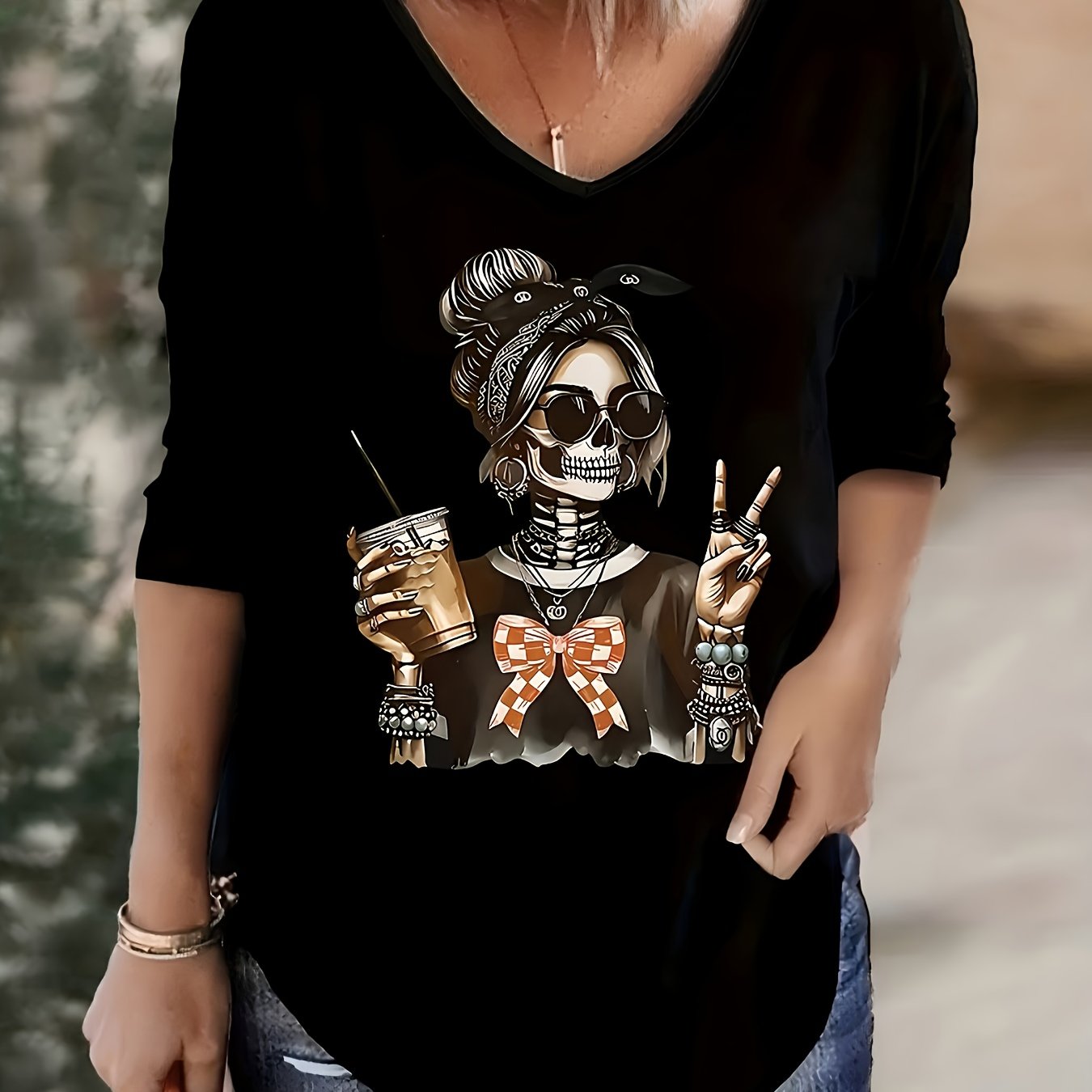 Image of Plus Size, Women's Plus Size Casual V-neck 3/4 Sleeve T-shirt - Portrait Design Printopaque Stretch Polyester | Machine Washable | Versatile Smart-casual Top
