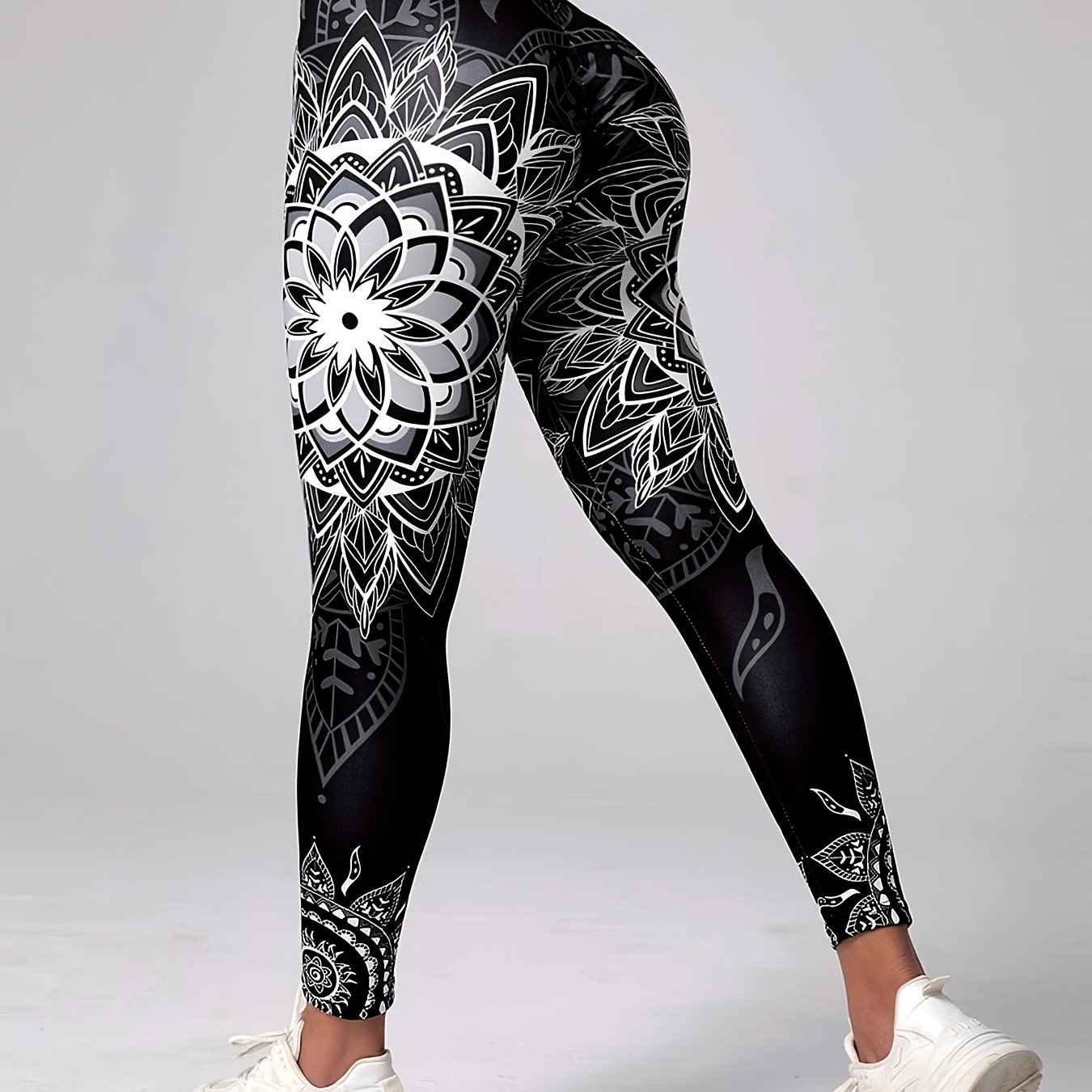 E-shop Hochtaillierte Yoga-Hosen mit Bauch- Po-Optik – Nicht durchsichtige, vollständig bedeckende Workout-Leggings mit Lotusblumen-Print – Ideal für