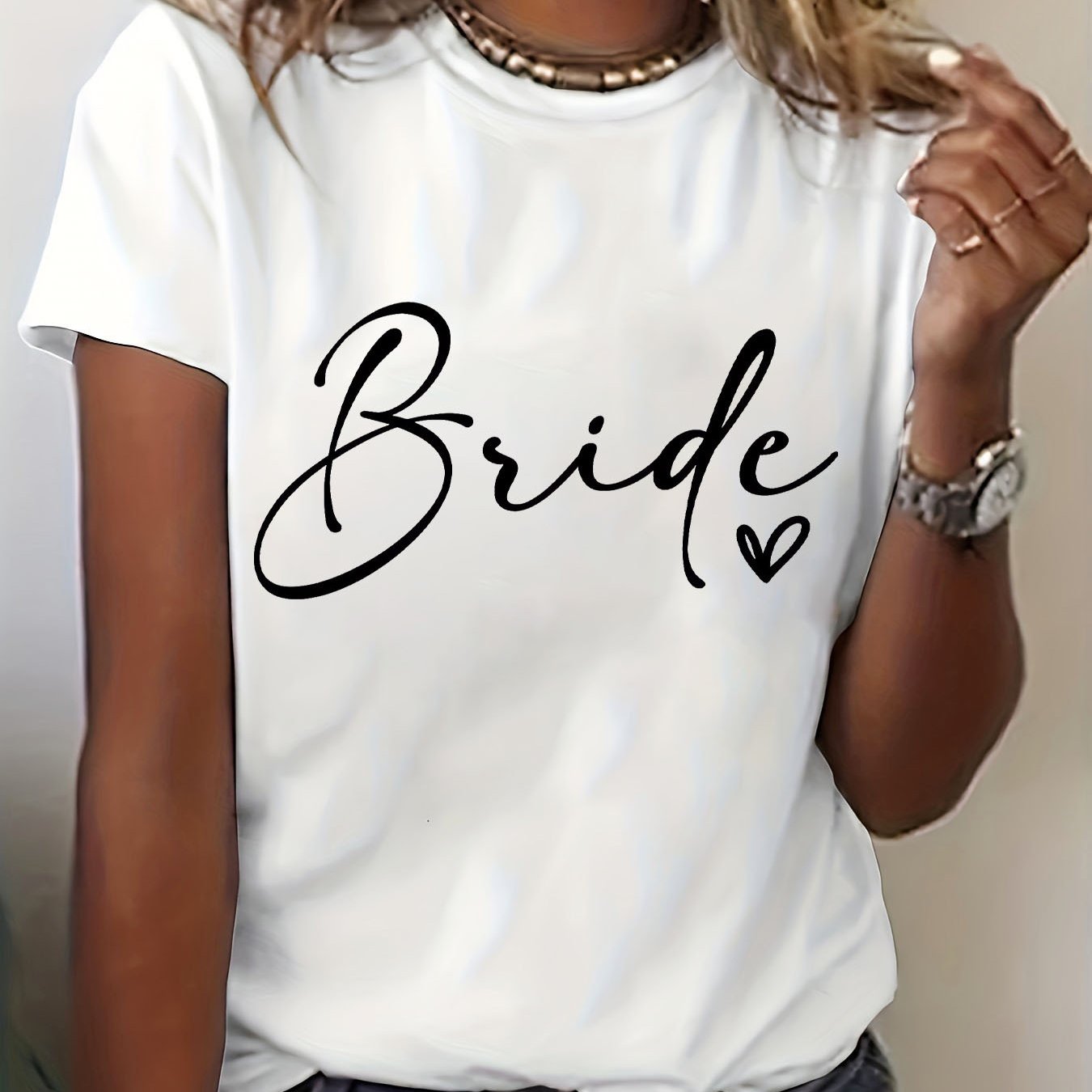 Image of Women's Bridesmaid & Wedding Party T-shirt - Bride Squad Lettering Print Short Sleeve Crew Neck Top, Bridesmaids Groomsmen Outfits, Spring Summer Wedding Apparel, Casual Fit Blouse For Bridesmaids