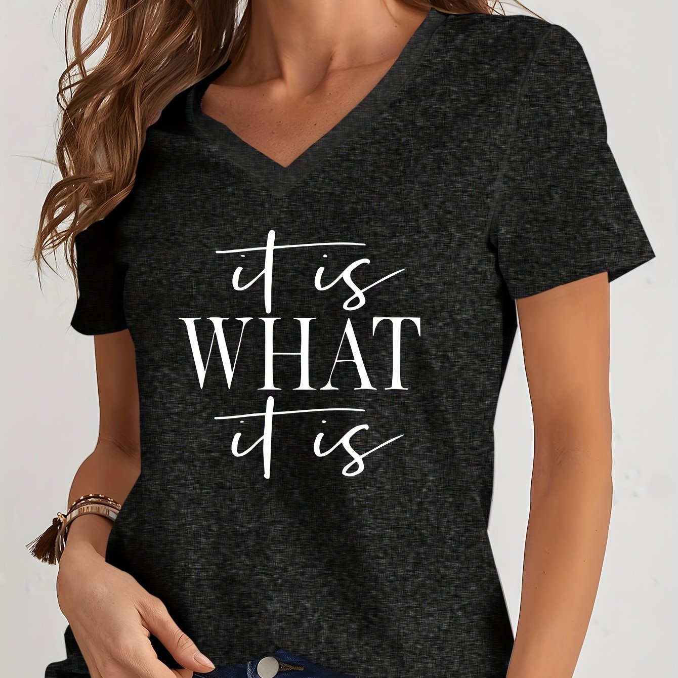 TEMU T-Shirt Décontracté à Imprimé Lettres, Col V et Manches Courtes, Tee-shirt Sportif Polyvalent, Hauts Confortables pour Femmes