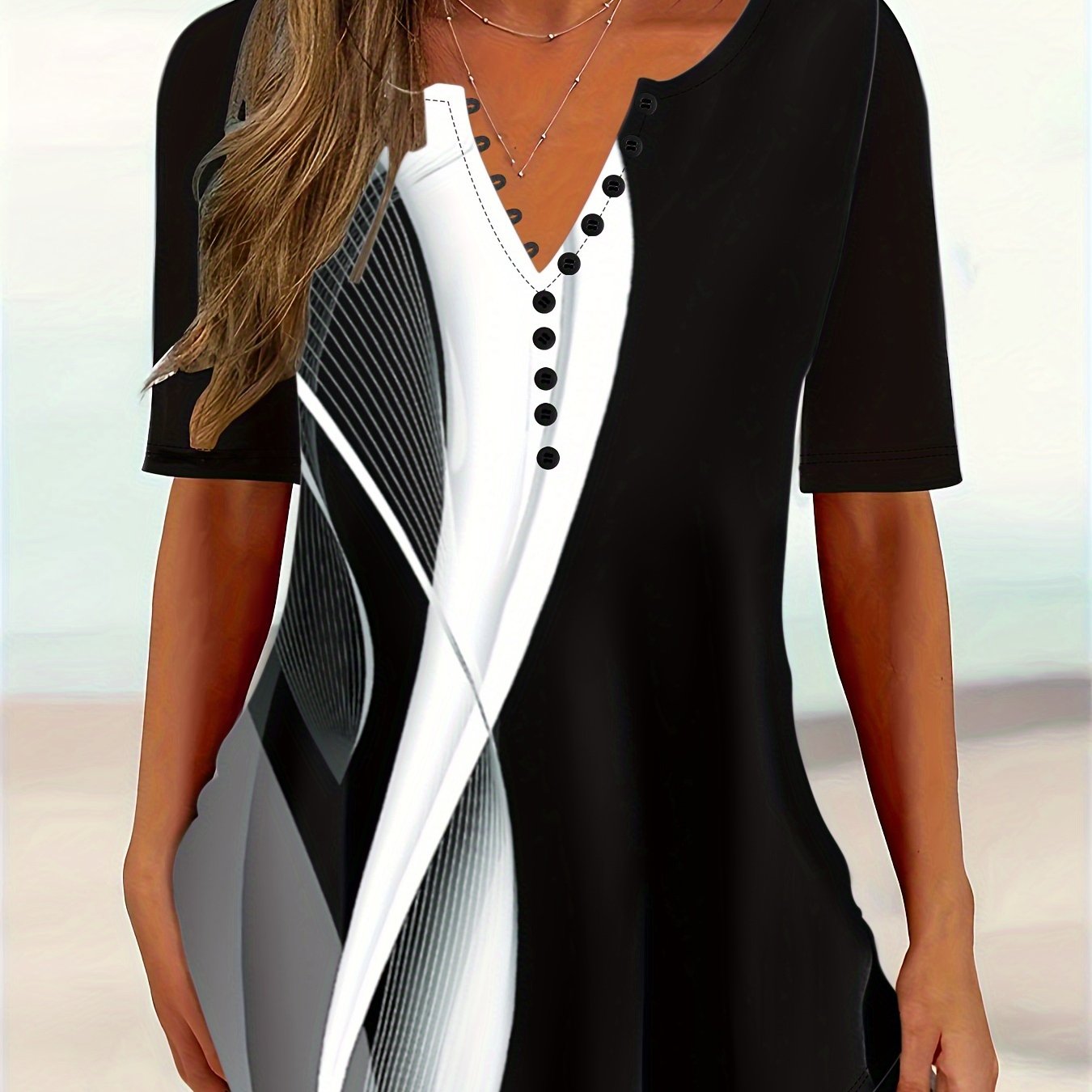 Plus Size, Ladies' Plus-size Summer V-neck Lined Print Elegant And Stylish Casual Top