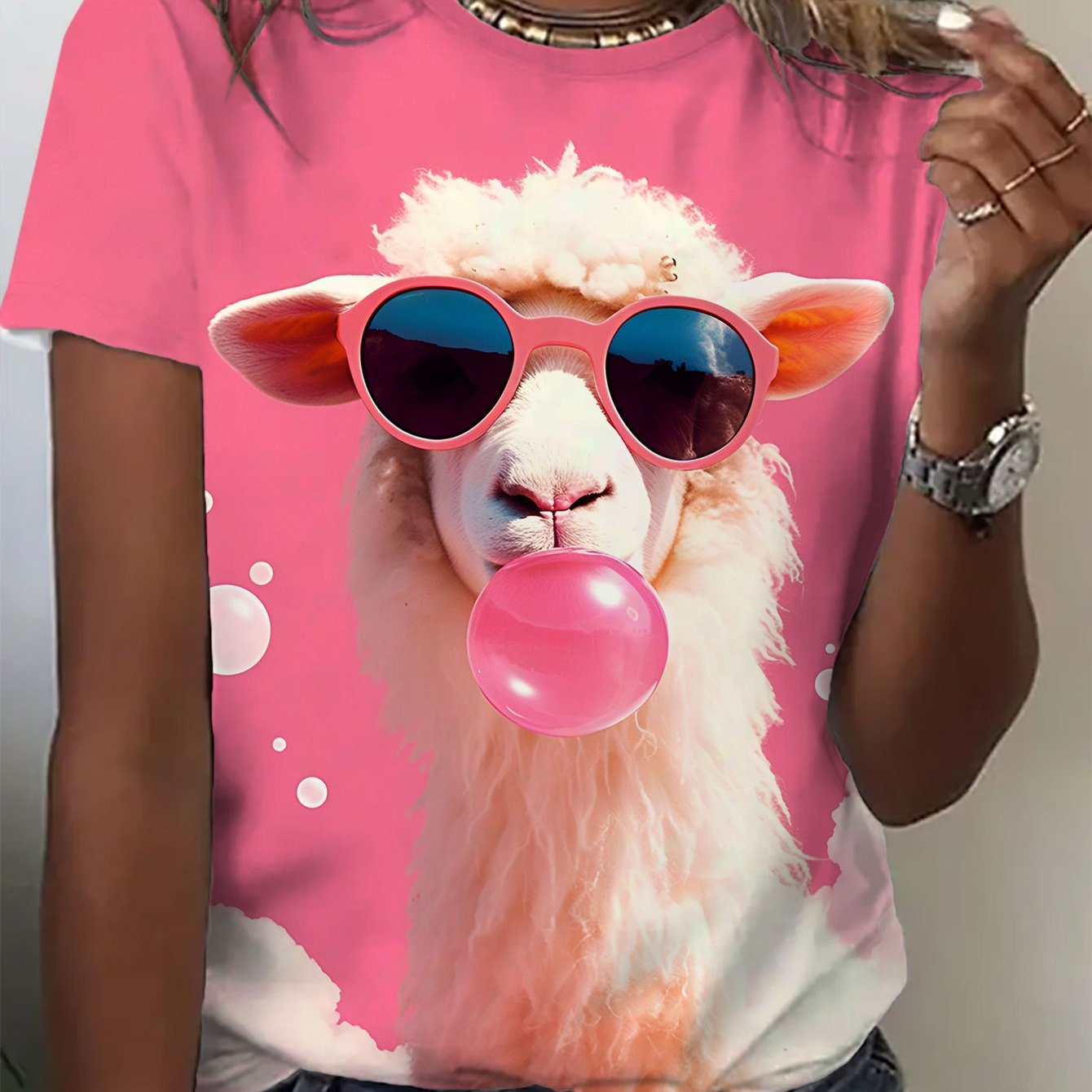 Image of Women's Animal Sheep Pattern Fun Round Neck Printed T-shirt, Summer Casual Fashion Trend Street Short Sleeve T-shirt, Women's Clothing