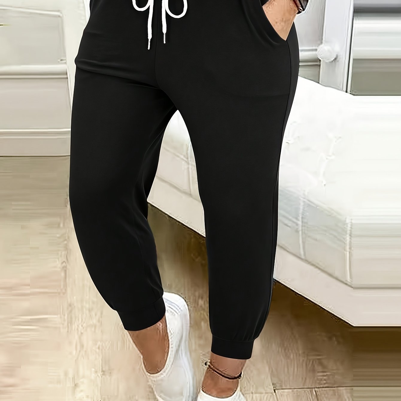 E-shop Plus Size Damen Caprihosen mit hochelastischem Stoff, verstellbarem Bund & Seitentaschen – Maschinenwaschbarer Freizeithose für alle
