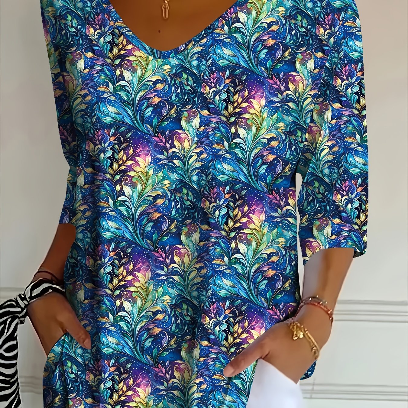 TEMU New Women's European And Casual Fashion Holiday Regular Fit Floral -quarter Sleeve V-neck T-shirt Top