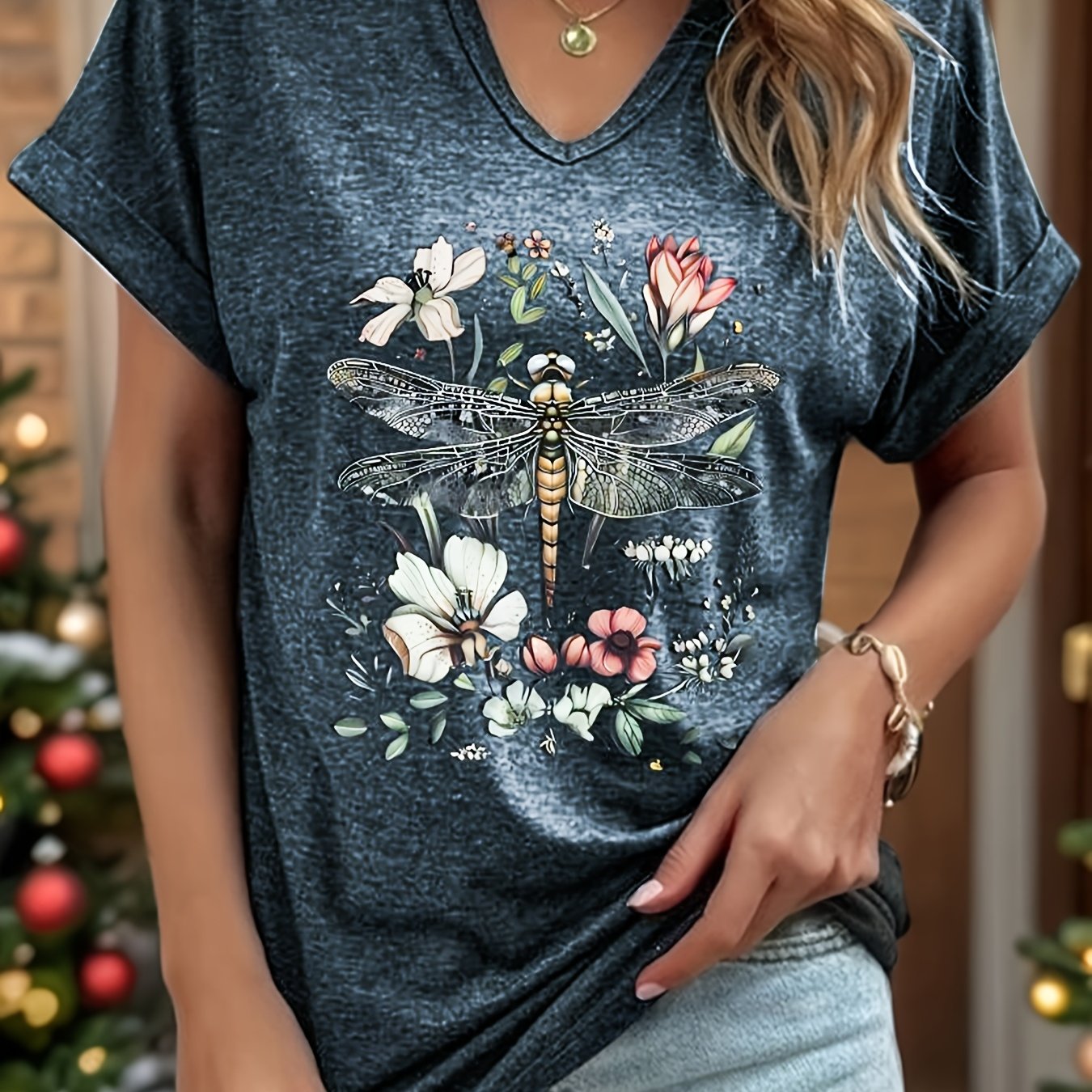 E-shop Damenmode Vintage Libellen- Blumenprint T-Shirt - Casual Rollkragenärmel, V-Ausschnitt, für Frühling Sommer