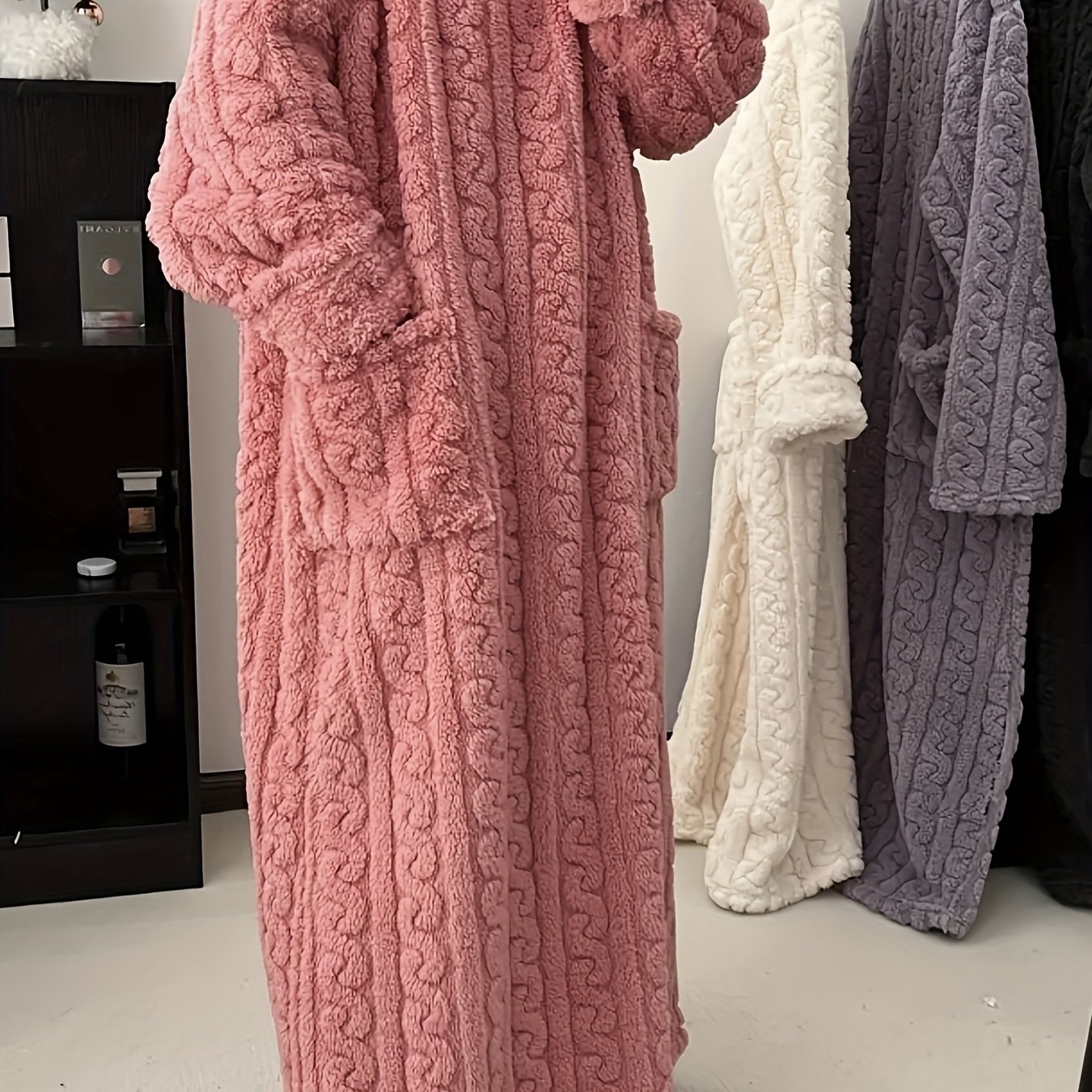 TEMU Women's Heavy-duty Coral Fleece Sleeprobe - Long Robe With Pockets, Non-sheer Winter Nightgown For Cold Weather, Machine Washable Loungewear For