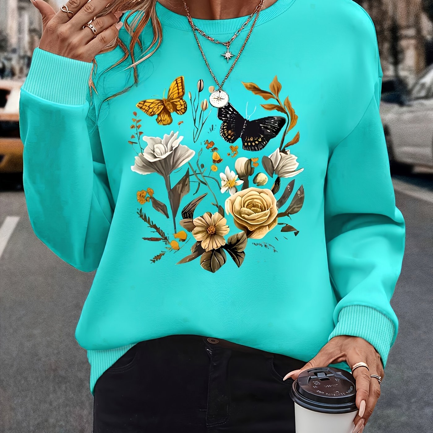 E-shop Schmetterlingsblume Langarm-Sweatshirt mit Rundhalsausschnitt für Damen