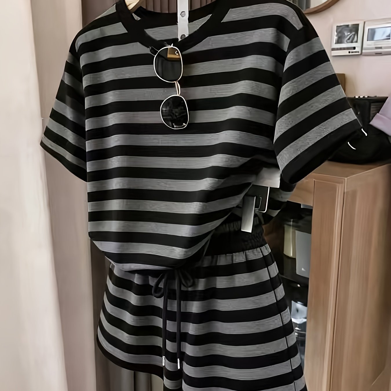TEMU Women's Spring Summer Easy Striped Short Sleeve Shorts 2026 Casual 2pcs Set