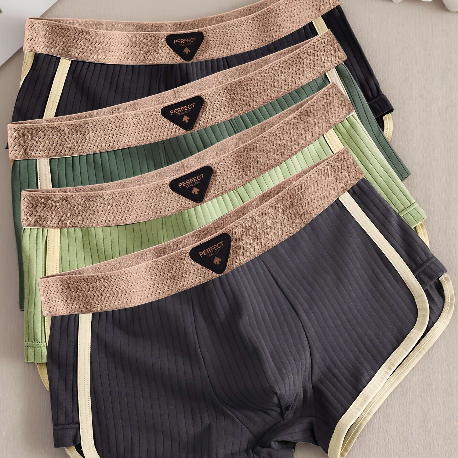 TEMU Modische ultraweiche Kontrastfarben-Serie – 4-teiliges Herren-Stretch-Boxershorts-Set in einfarbig, zufällige Farben, mittlere Taille – Bequeme