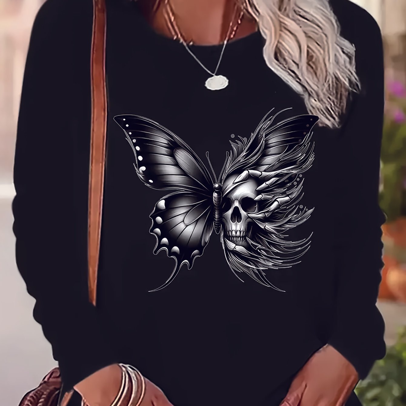 TEMU A Women's Long-sleeve Round-neck T-shirt Featuring A Gothic-style Skull Design, A Casual Pullover Suitable For Wear