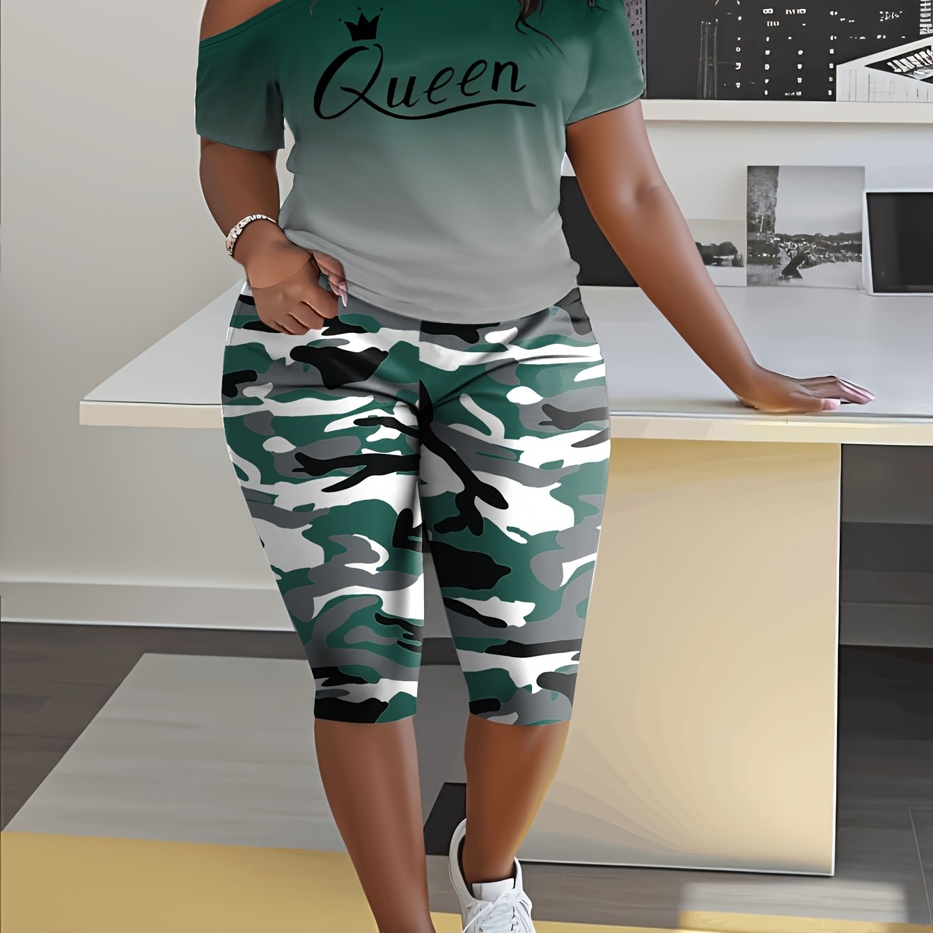 TEMU Women's Fashion 2pcs Set, "queen" Letter Gradient Print Suspender Top With Camouflage 7/8 Pants Set, Suitable For And Going Out