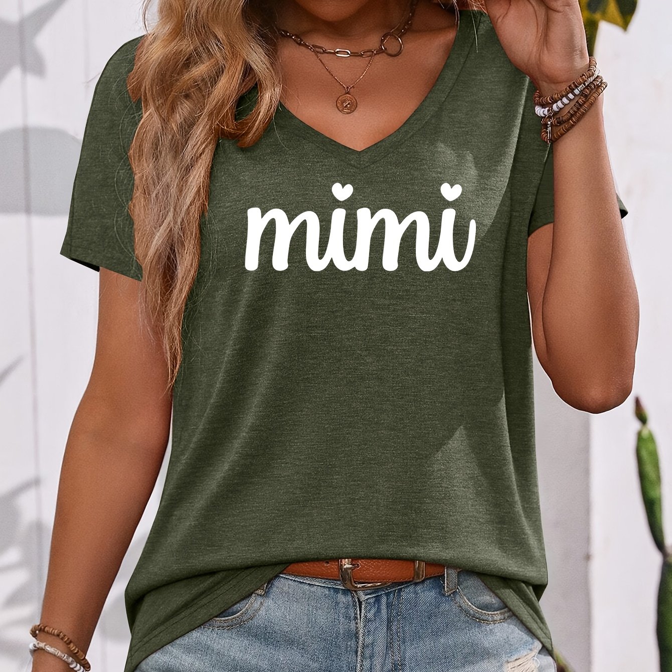 TEMU T-shirt à manches courtes et col en V, chaud et , avec un style manuscrit arrondi, imprimé de lettres d'art Mimi de cœur, décontracté et