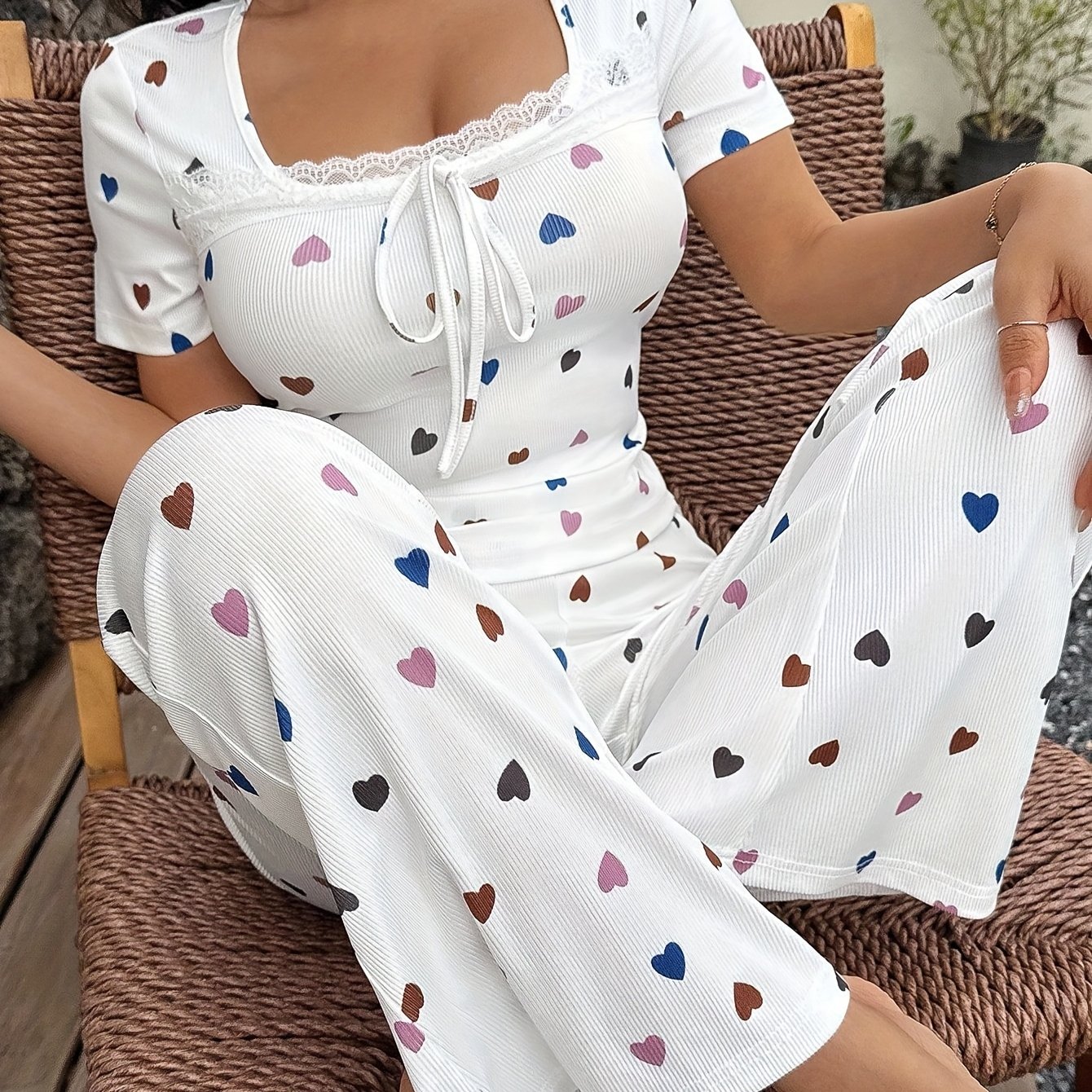 E-shop Damen Casual Pyjama-Set mit Herzprint, Quadratischer Ausschnitt Schlaghose, Niedliches Loungewear-Set, Damen Schlafanzug-Set