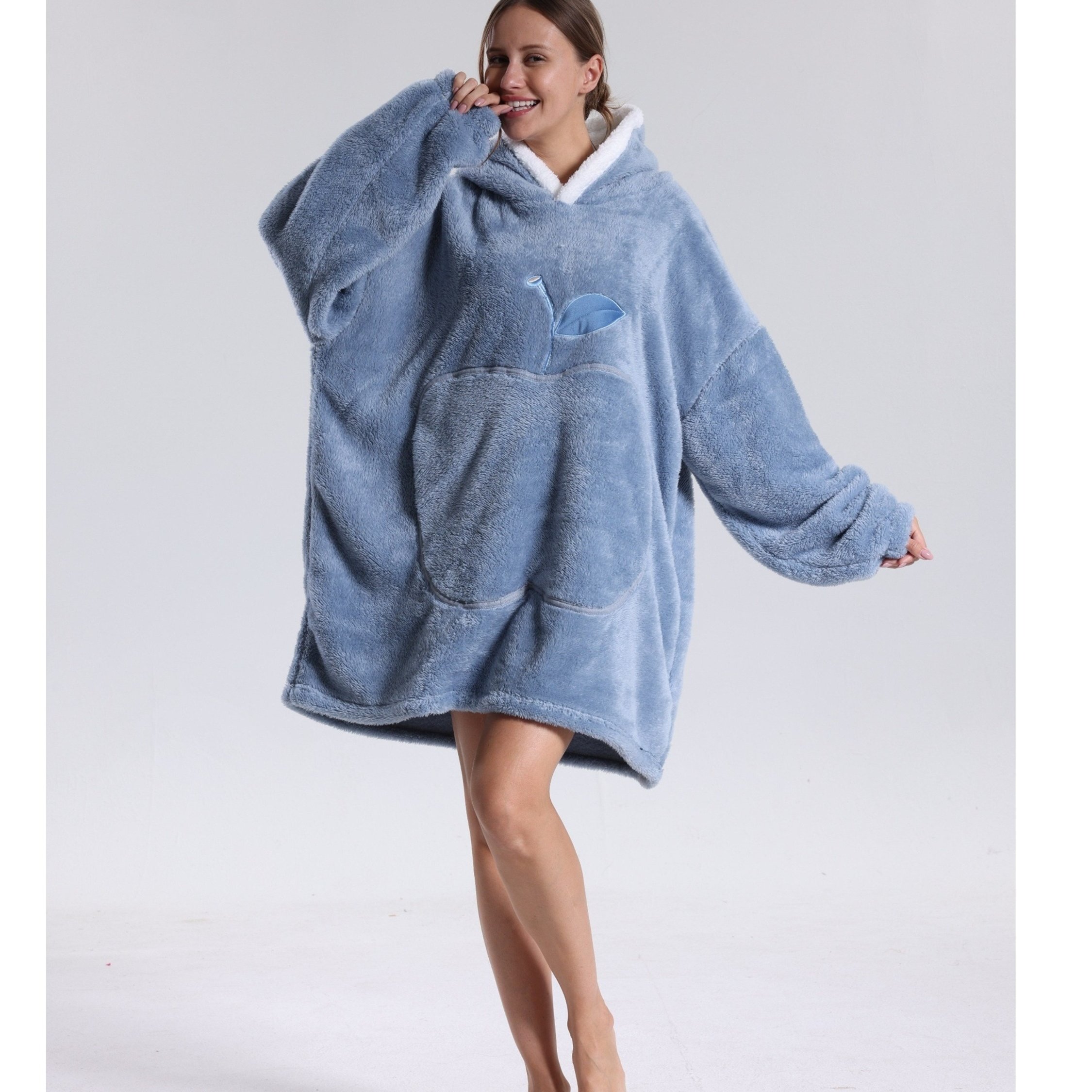 [new Year ] Extra Large Pocket Plush Hooded Robe, Thick Coral Fleece Winter Blanket, Warm And Comfortable For Staying Warm At Home During The Holidays, Can Be Gifts For Women And Men