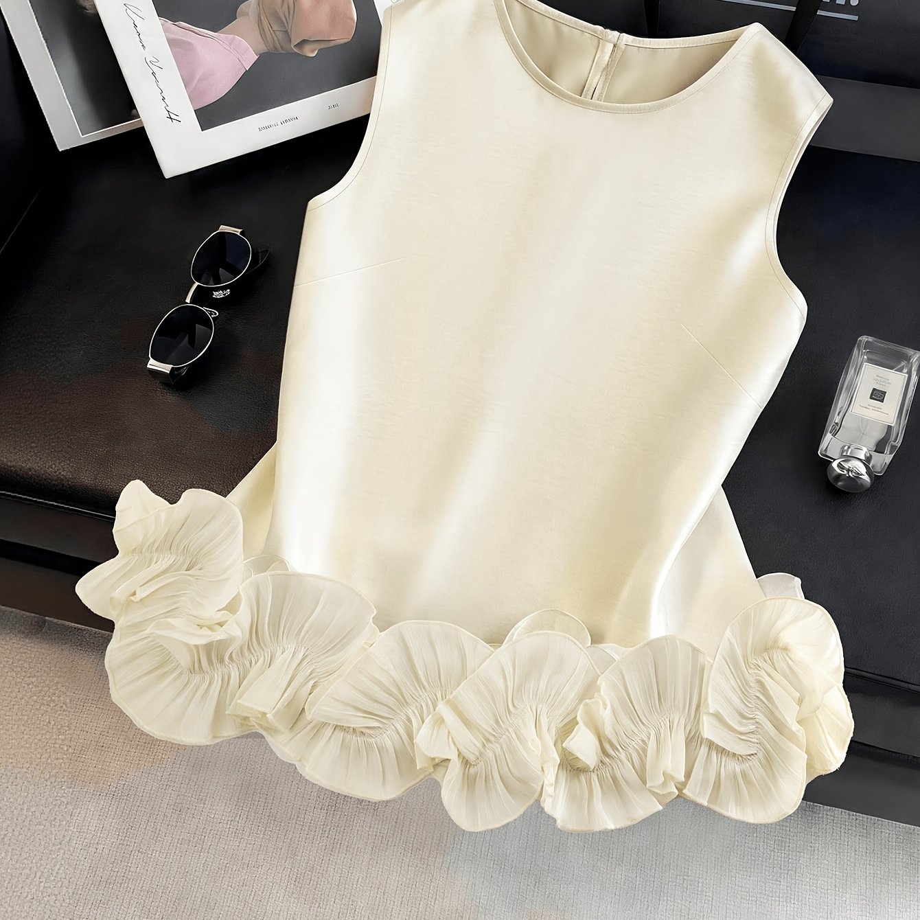 TEMU Light Luxury Elegant Temperament Three-dimensional Floral Decoration Solid Color Round Neck Sleeveless Top, Summer Office Commute Mature Vest