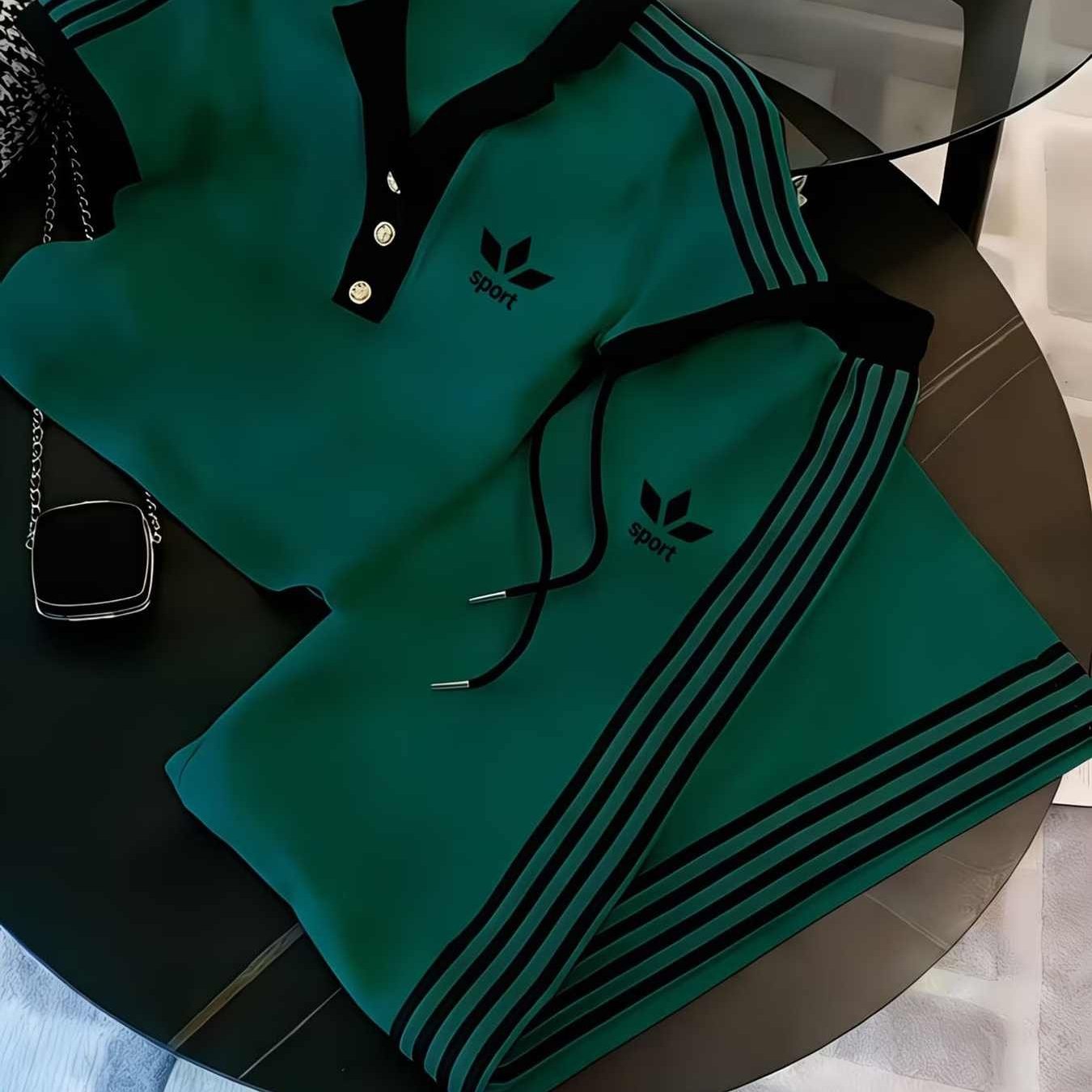 Image of Plus Size Men's Clothing Casual Trendy Sports Style 3 Stripes Ad Graphic Shorts Set Men's Wear For Adult Men Holiday Gift Casual Wear Sportswear