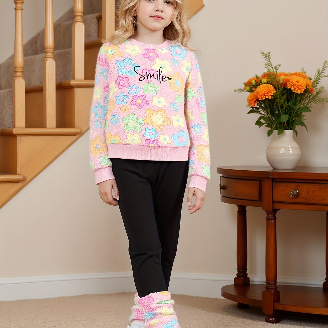 Girls' Autumn/winter Fashionable Warm Set With "smile" Letter Embroidery, Colorful Floral Cut-out, And Fuzzy Top, Long Pants, And Slouchy Pants Fashion Set, Perfect For Outdoor