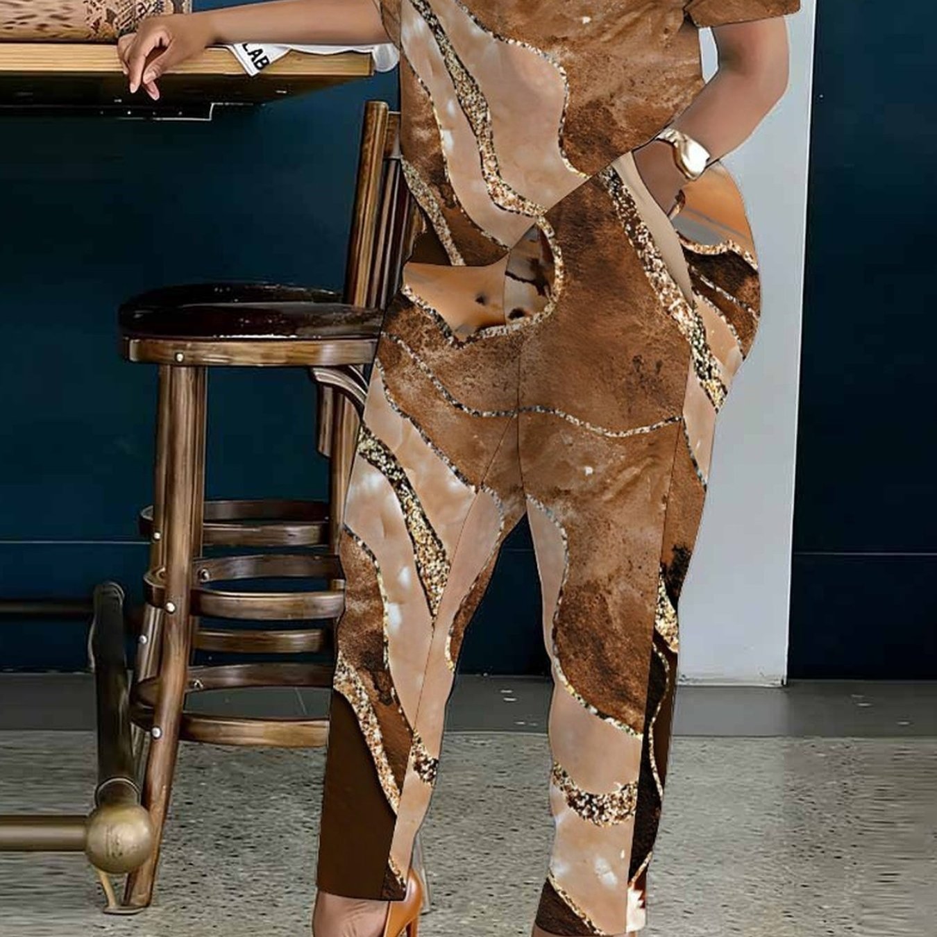 Image of Plus Size - Large Size Marble-pattern Printed Women's Suit, Loose Short-sleeved Straight Pants, Perfect For Shopping And Gatherings, Fashionable Two-piece Set