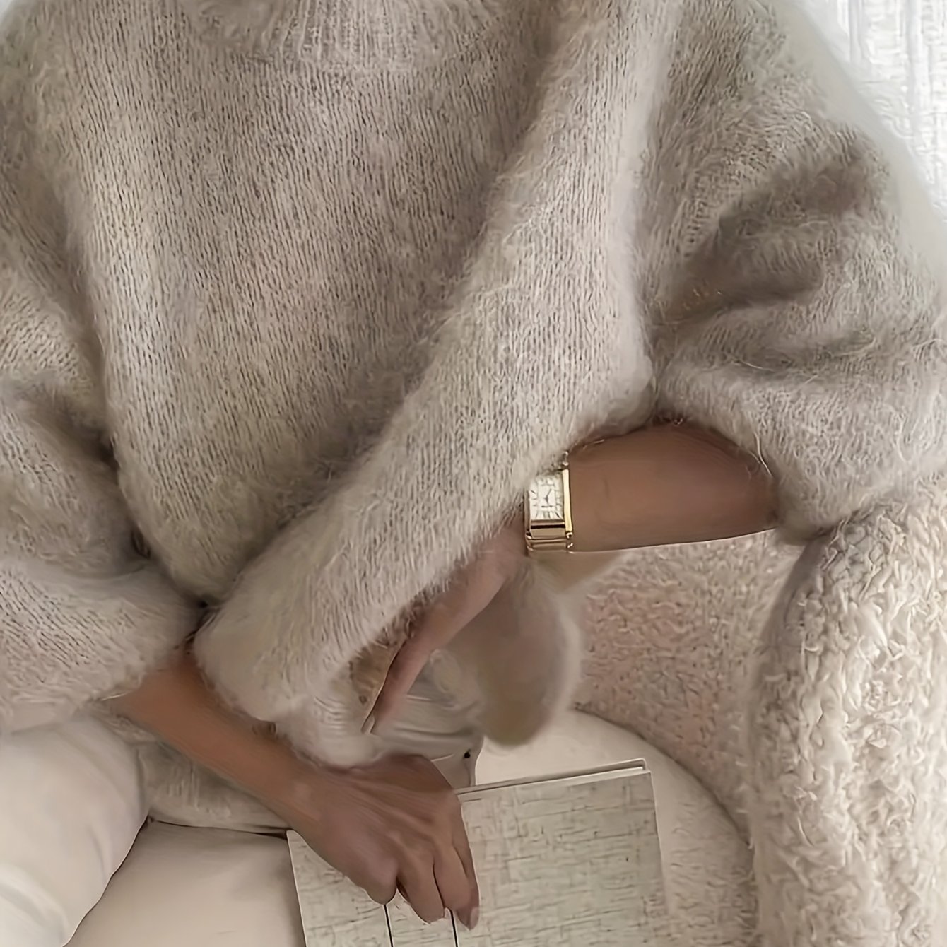 Image of Women's Plush Sweater, High-quality Alpaca Alpaca Material, Elegant Women's Wear, Essential For , Comfortable And Fitted, Autumn And Winter