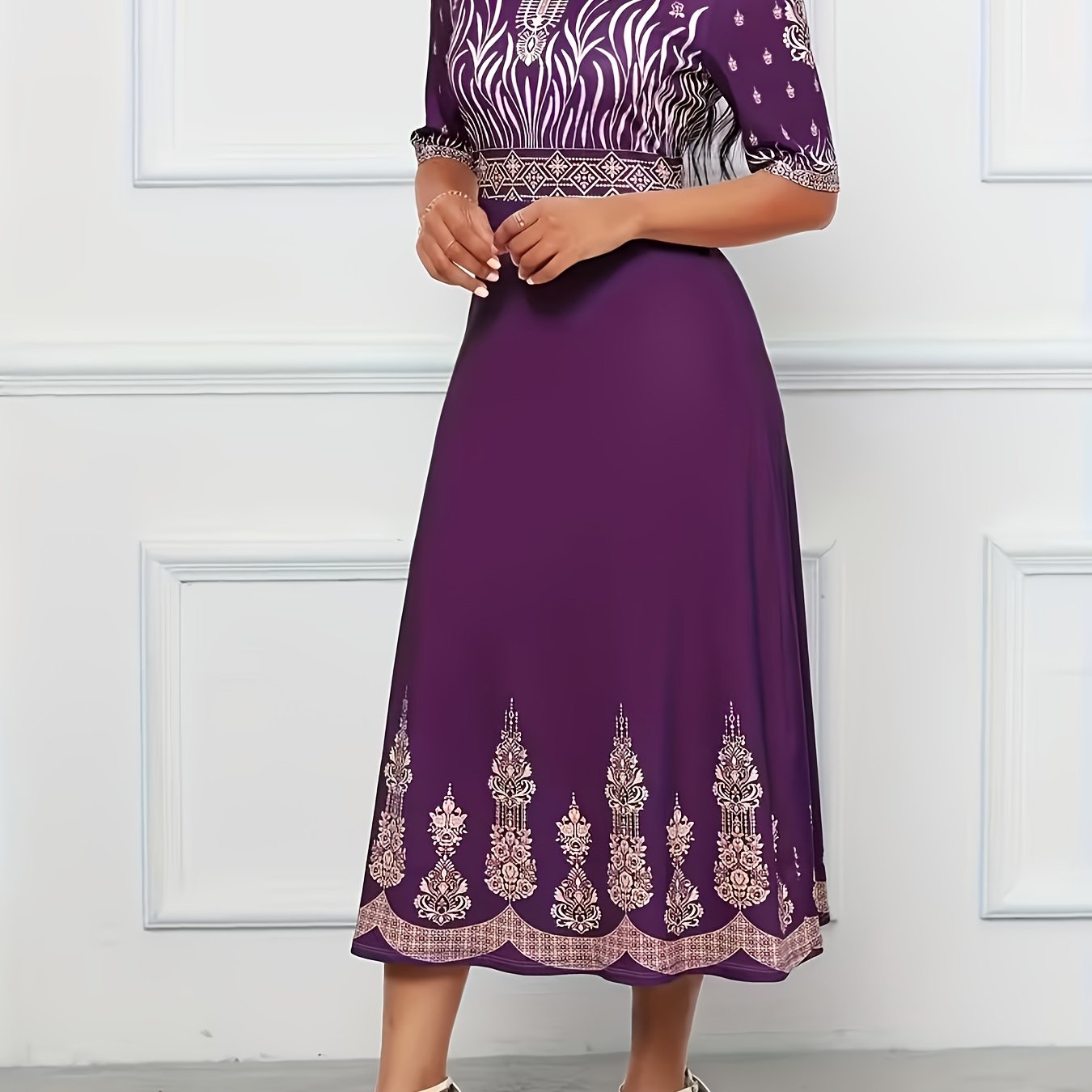 Summer New European And Elegant Print Dress, Machine Washable Breathable Fabric, Suitable For Casual , Fashionable And Body- Design