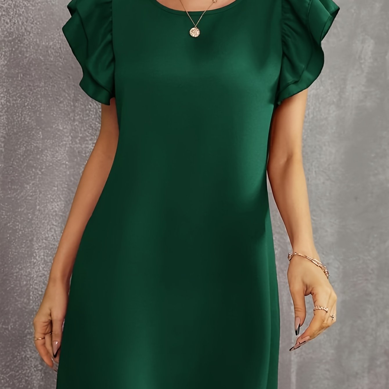 E-shop Rundhals Kleid mit Rüschen und kurzen Ärmeln