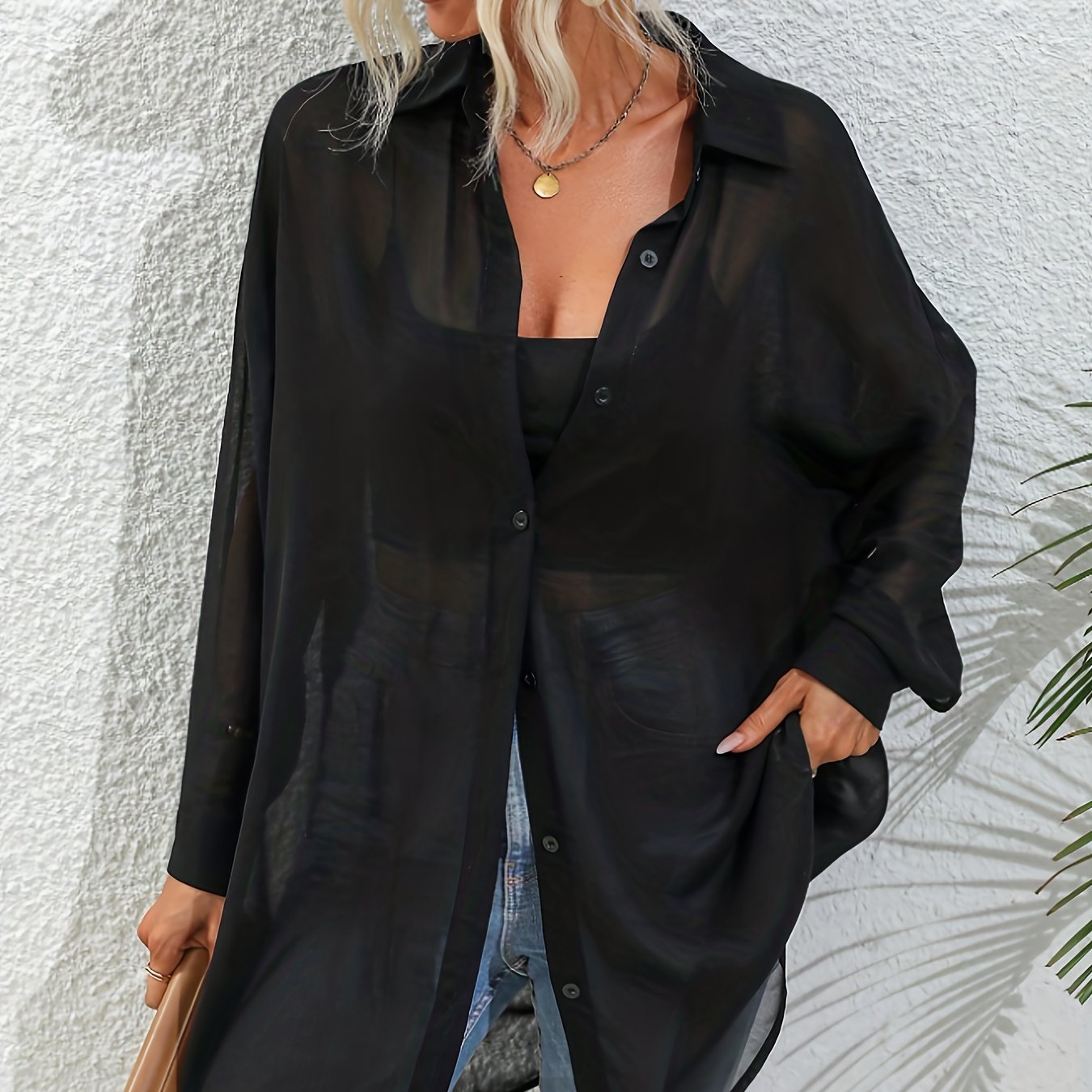 E-shop Plus Size - Plus Size - Elegante Damenmode in großen Größen, einfarbiges Button-Up-Shirt, locker sitzendes Button-Up-Shirt, lässiges