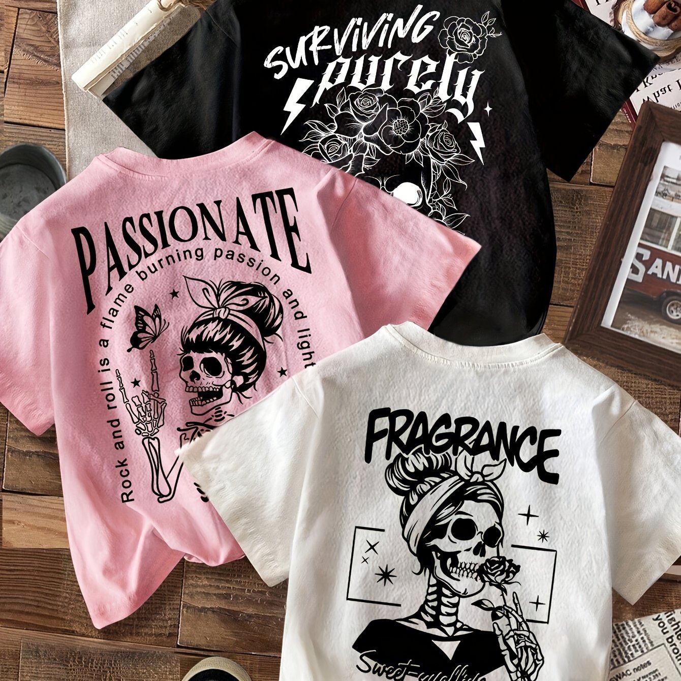 E-shop 3er Set Lässige, minimalistische Halloween Grafik T-Shirts für Damen, Kurzarm und Cropped, für den Sommer