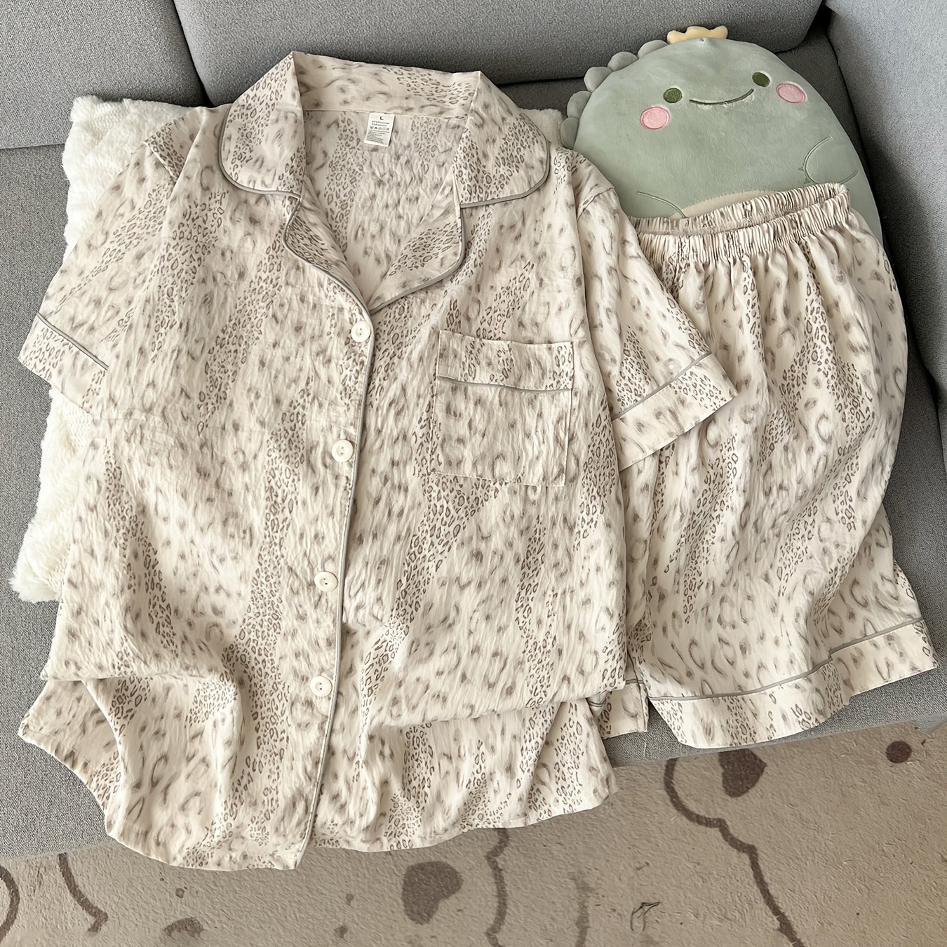 TEMU 2pcs Women's Pajama Set In Leopard Print, Featuring A High-end Light With A Lapel Button-up Short-sleeve Top And Comfortable Shorts. An Elegant