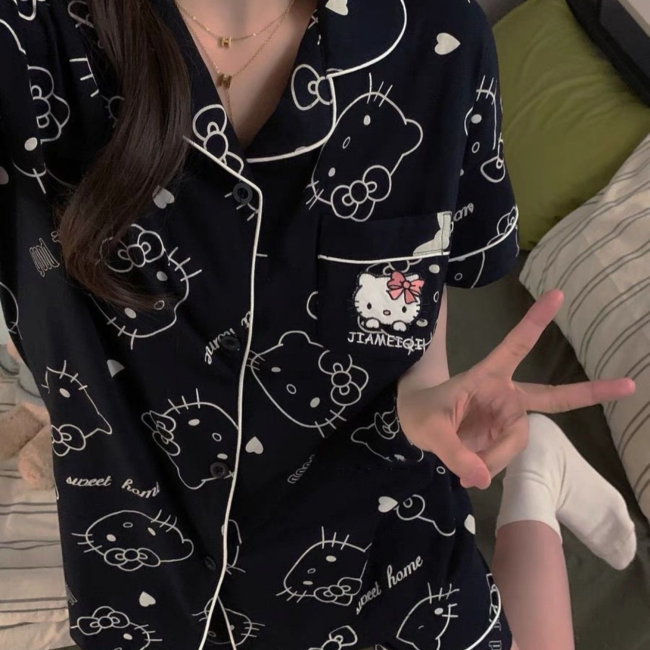 Summer Black Hello Kitty Pajamas For Women, Loose-fitting Short-sleeved Shorts, Japanese-style Small Collar, Thin Set