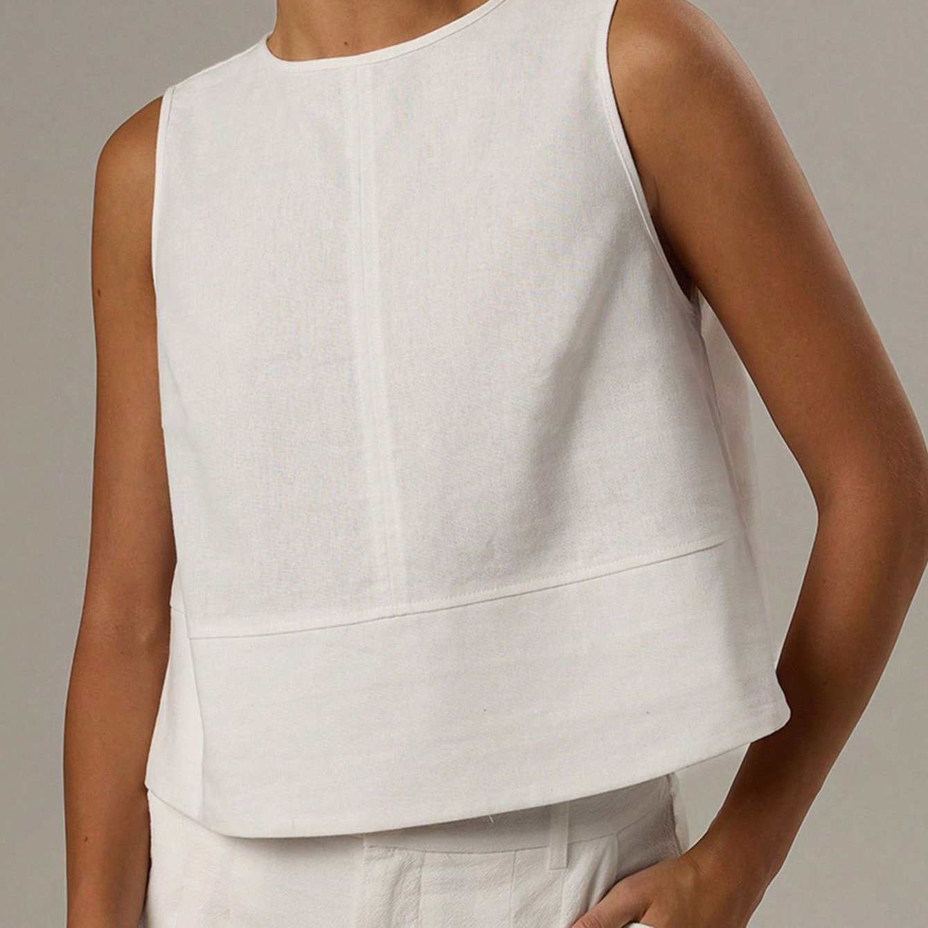 Targeted Women's Spring Summer Minimalist Daily Casual Office Solid Round Neck Sleeveless Loose Vest Blouse Top