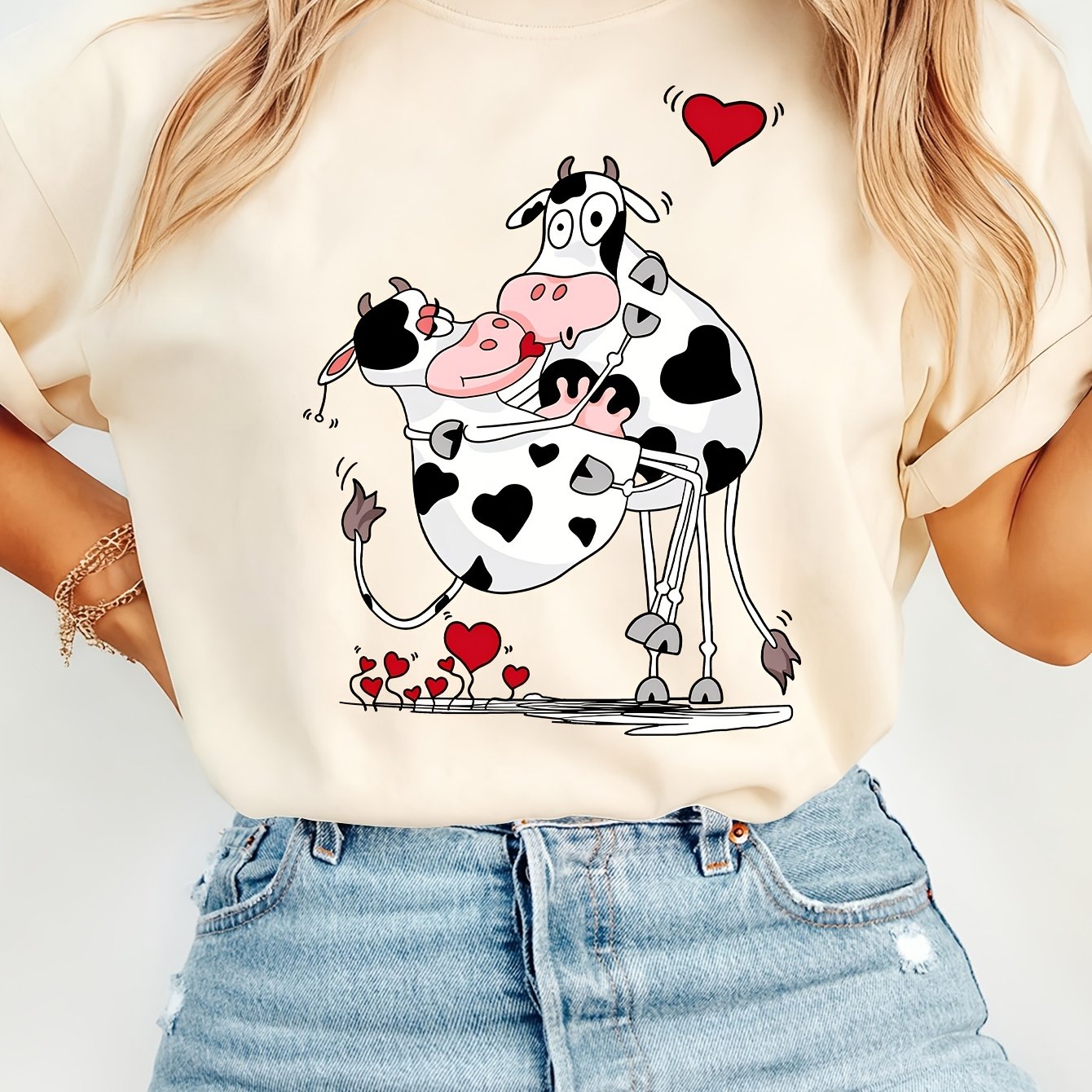 TEMU Women's Vintage Cow Hug Print T-shirt - Soft Round Neck Short Sleeve Top Suitable For , Machine Washable Blouse, Options S-xxl (cow Print)