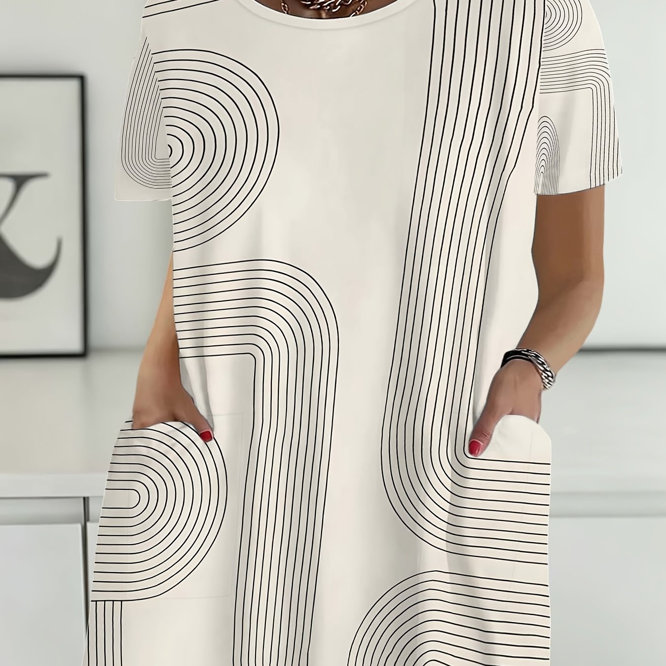 TEMU Plus Size, Plus Size Women's Summer Minimalist Geometric Line Semi-full Print Half-round Neck Short Sleeve T-shirt With Pockets, Y Casual