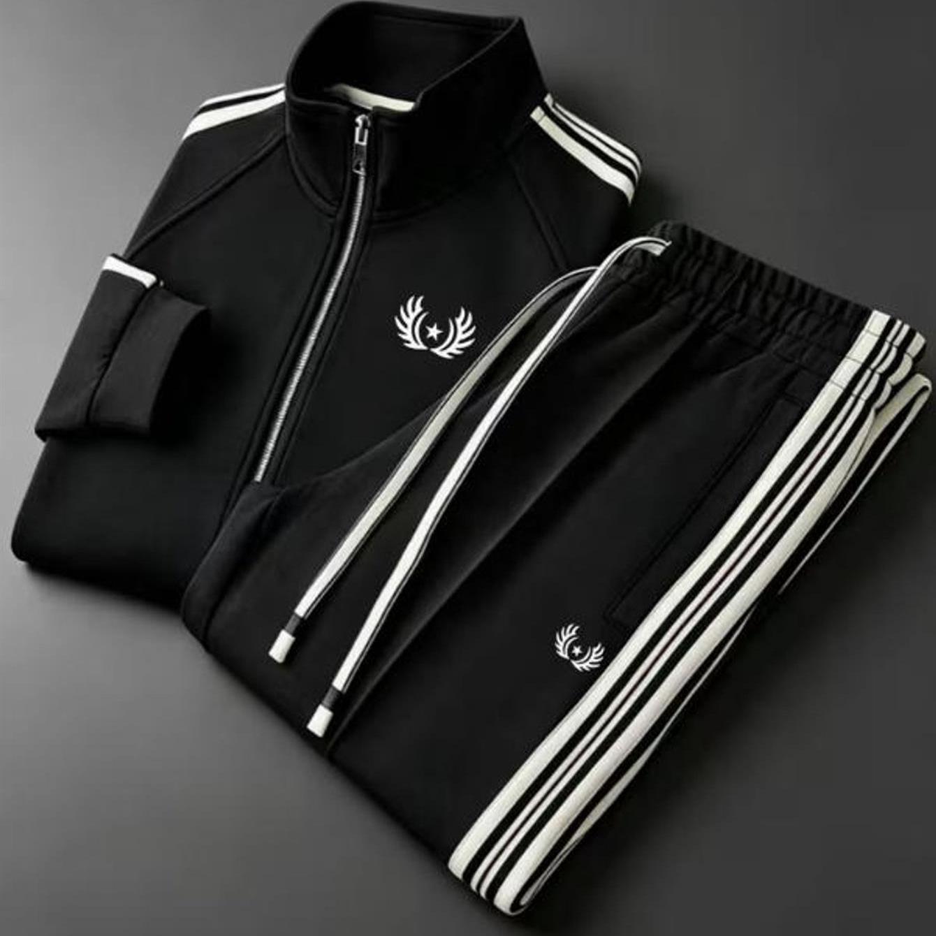 Image of Tracksuit Men's Fashion Style Star Graphic Sports Set Adult Men Sportswear Holiday Gift Daily Wear