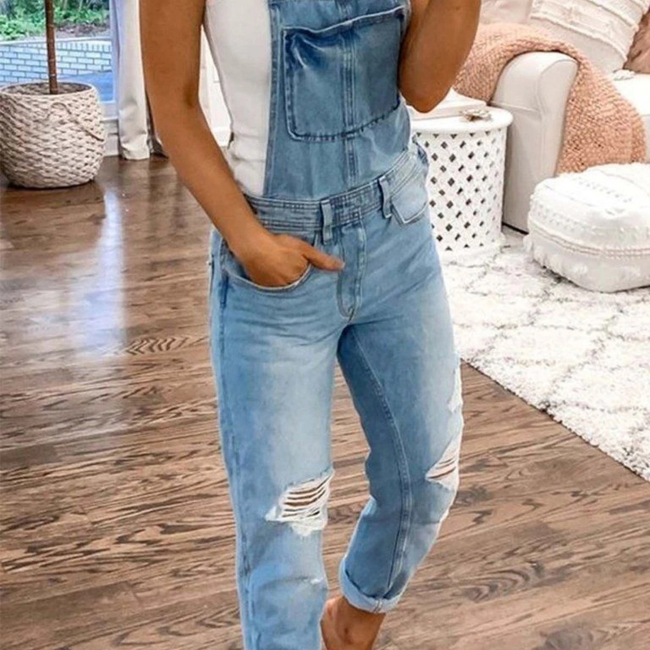 Women's Fashionable Denim Jeans Jumpsuits, Adjustable Shoulder Straps, Y2k Distressed Design, Slightly Stretchy Denim Jeans Jumpsuits