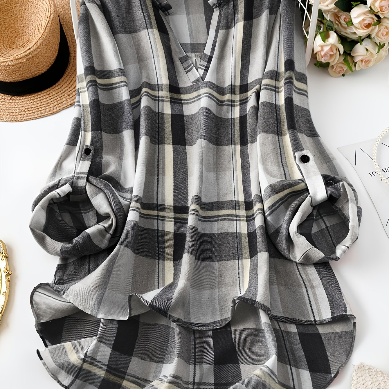 E-shop Modisches kariertes Damen-Langarmshirt mit hochkrempelbaren Manschetten, elegante Bluse, Damen-Top, neue Damenmode für den Frühling