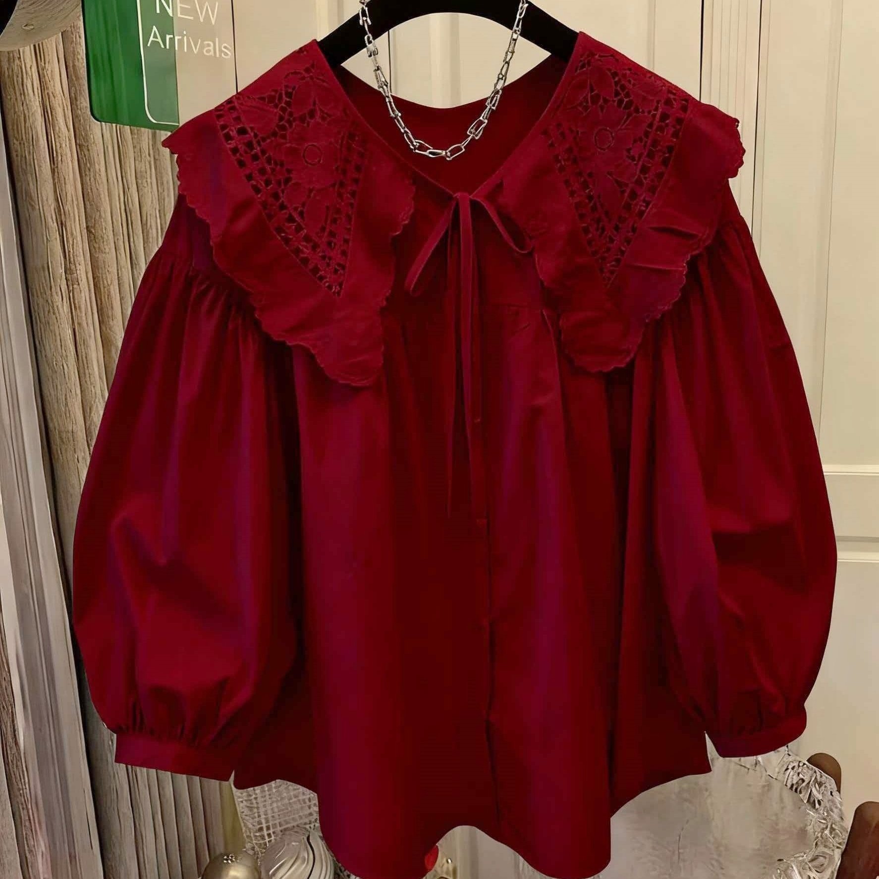 TEMU Plus Size, Women's Plus Size New Arrival Spring/autumn Stunning Sweetheart Neckline Sweet Lantern Sleeve Lace Embroidered Cut-out Blouse Fashion