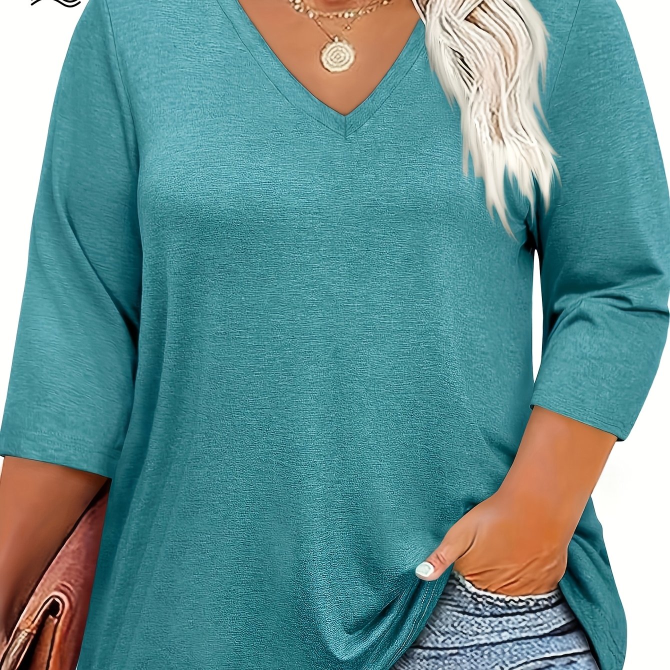 Image of Plus Size - Plus Size - Plus Size Women's Fashion Top, 3/4 Sleeve Loose Elegant Casual Flowy Blouse V-neck 3/4 Sleeve T-shirt